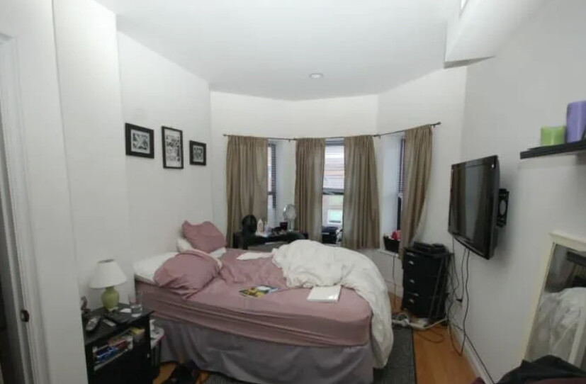 64 Louis Prang St, Fenway