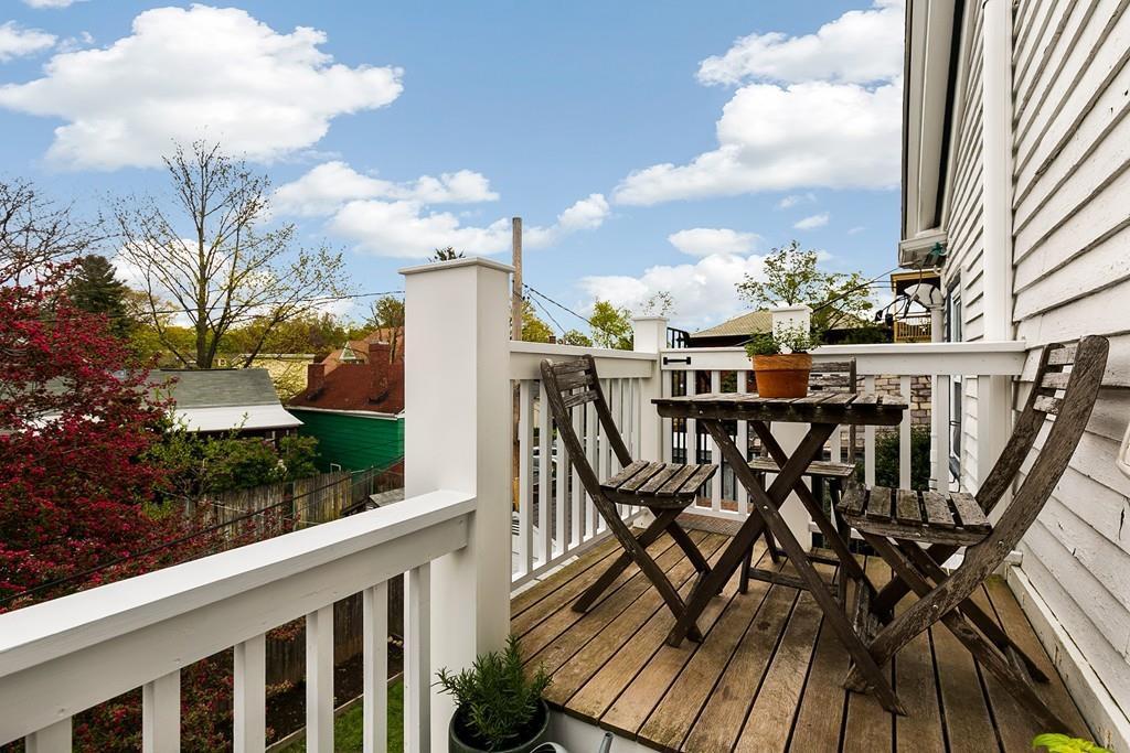 18 Seaverns Ave, Jamaica Plain