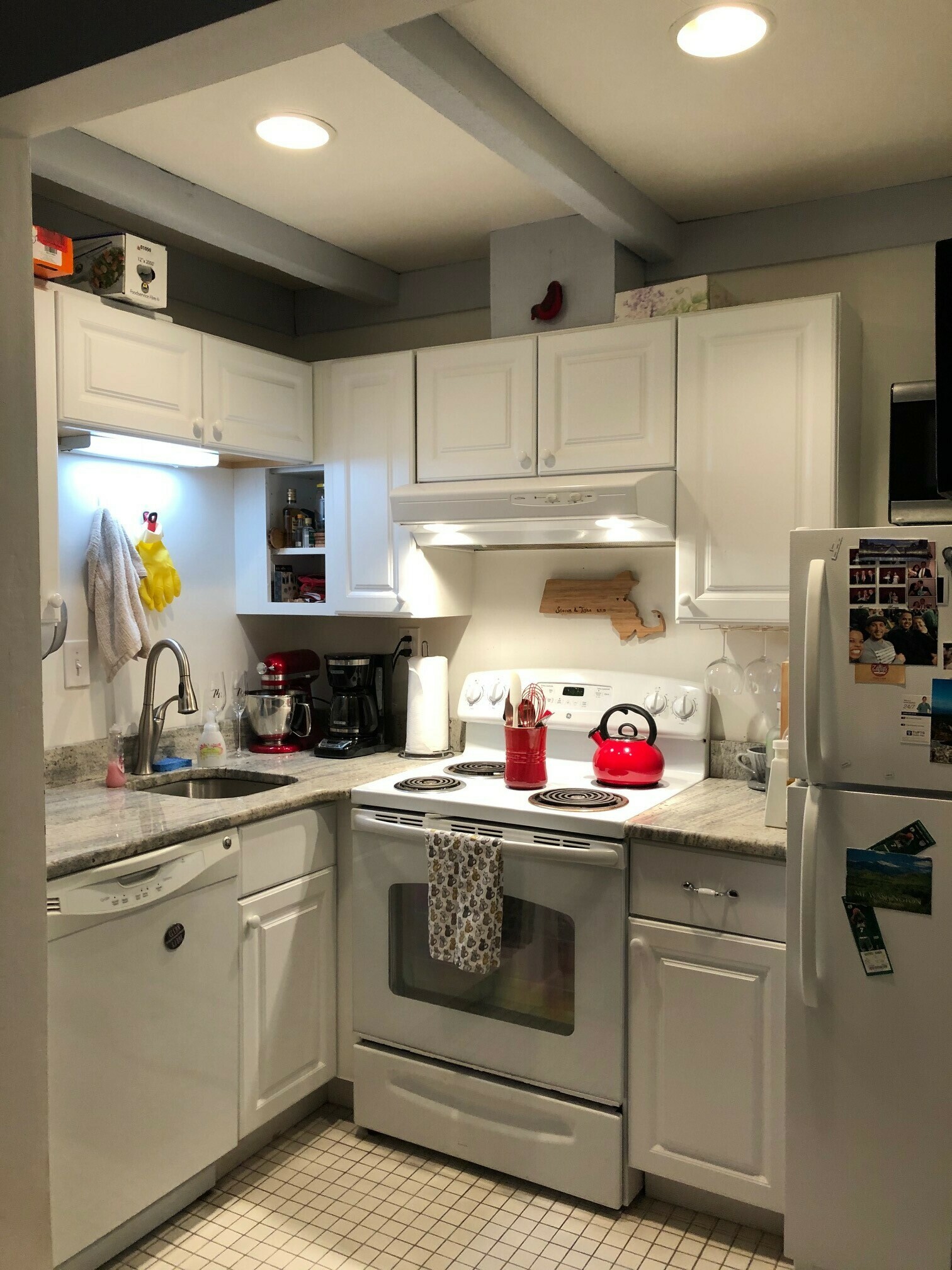 1575 Beacon St, Washington Square