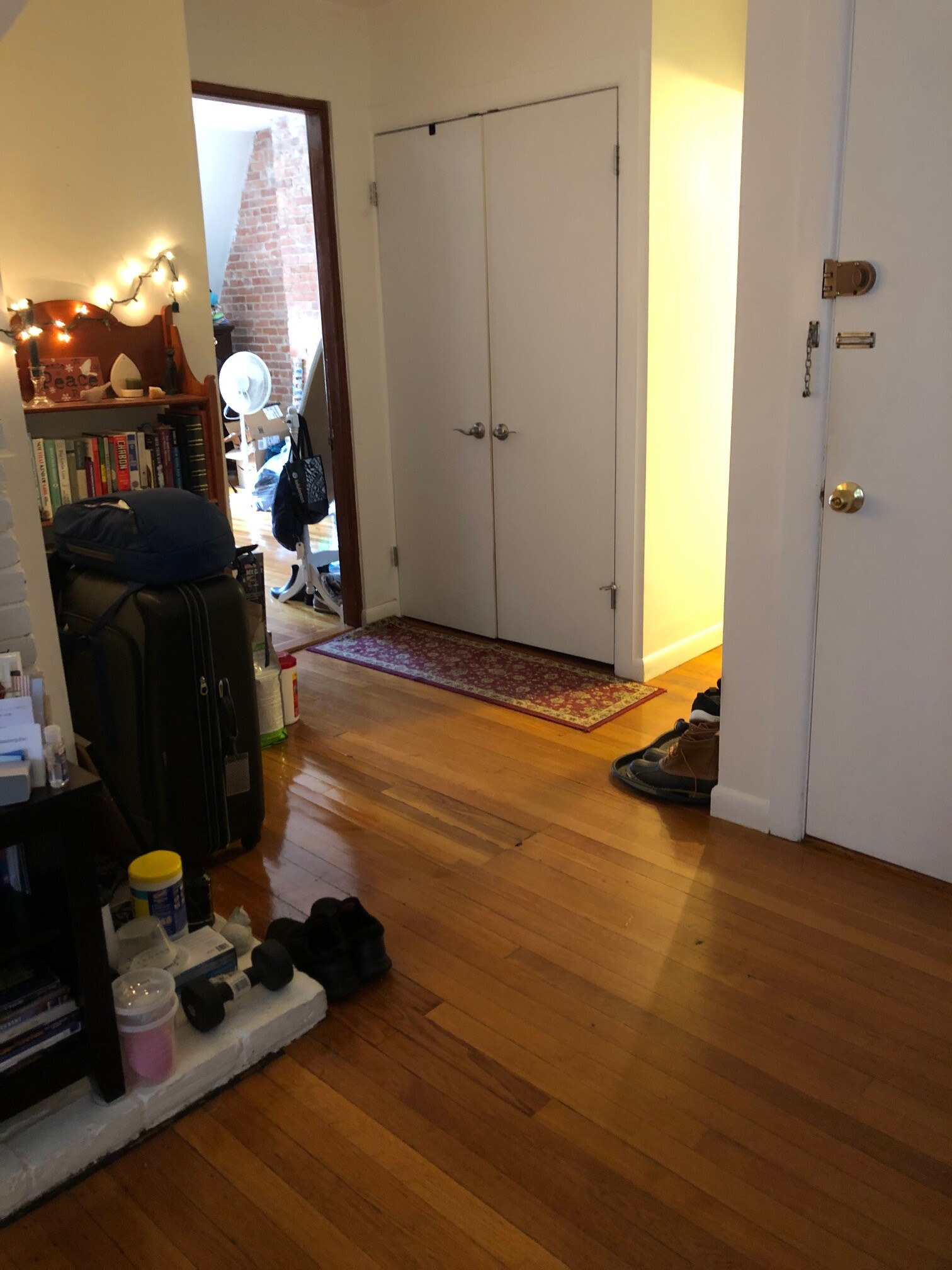 1575 Beacon St, Washington Square