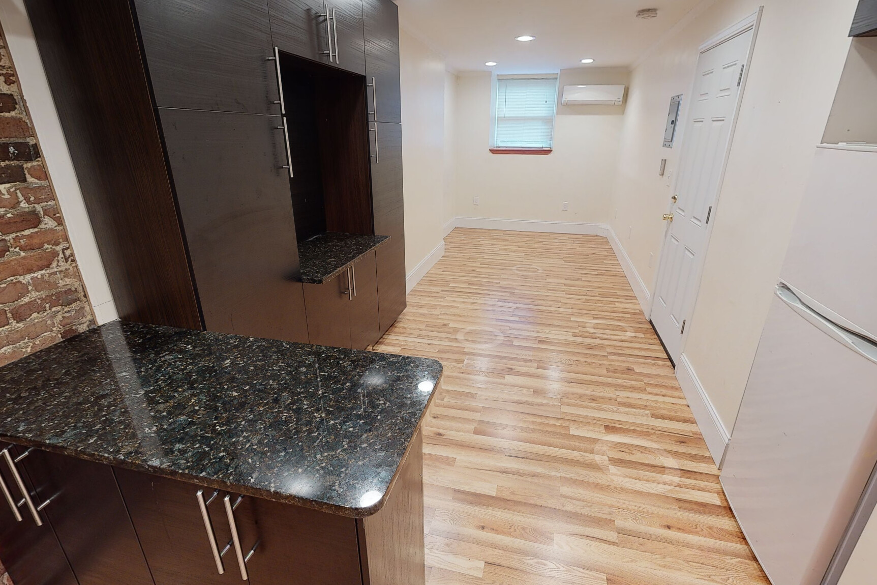 1689 Beacon St, Washington Square