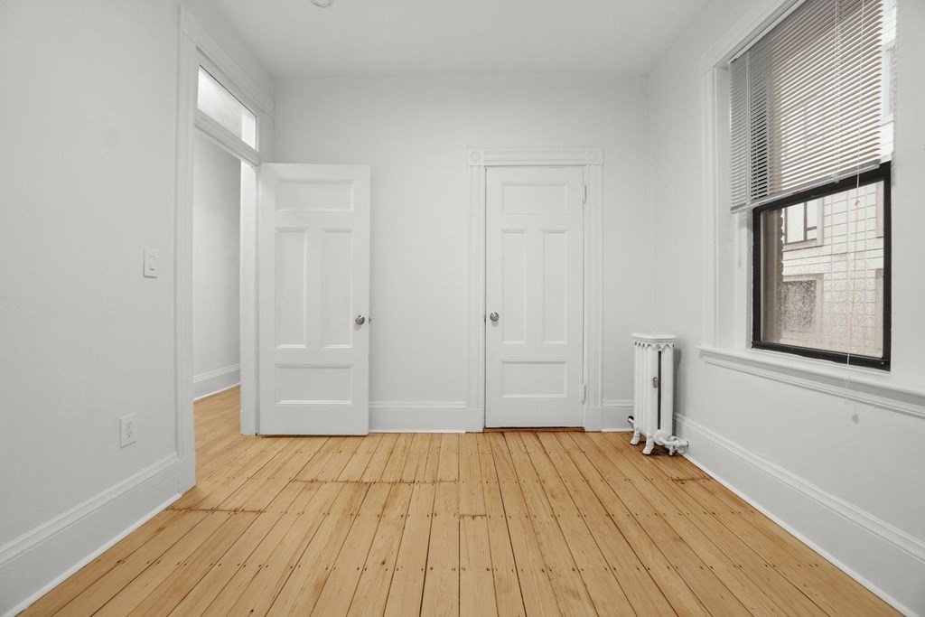 13 Garrison St, Back Bay