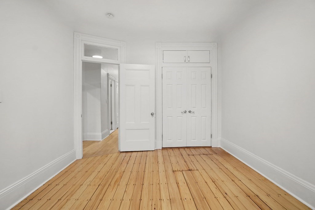 13 Garrison St, Back Bay