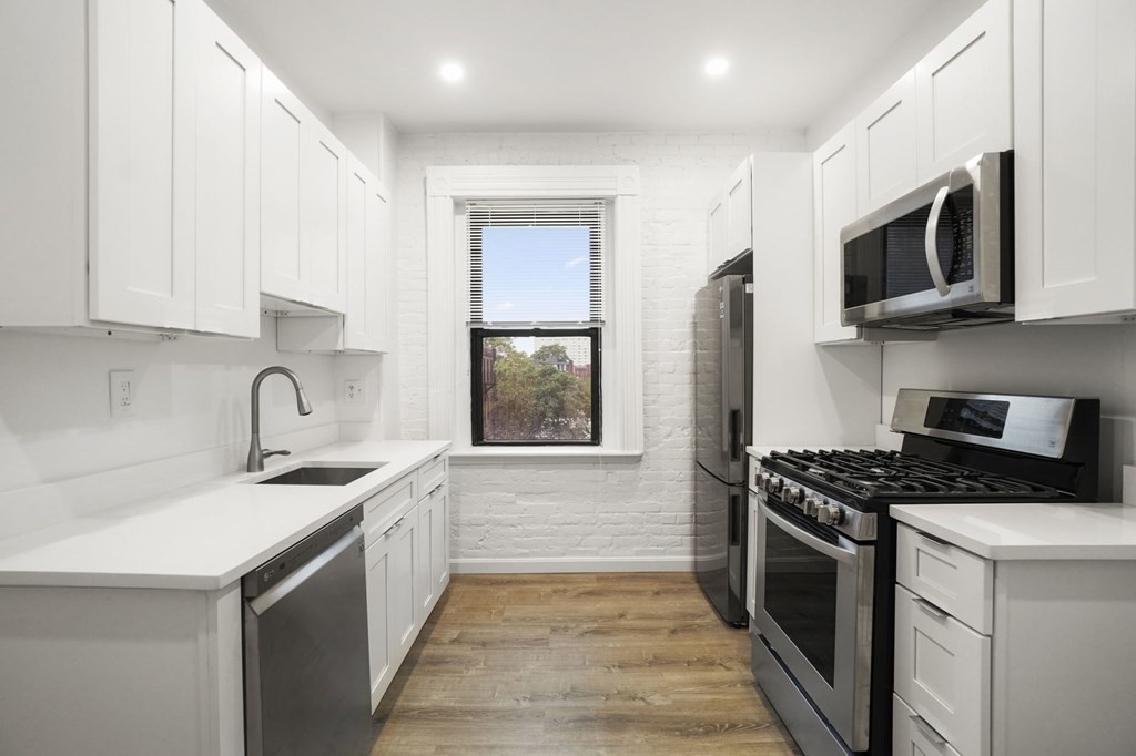 13 Garrison St, Back Bay