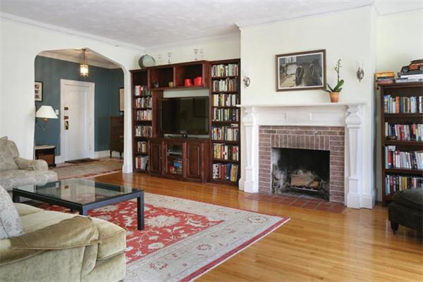 6 Lanark Rd, Washington Square