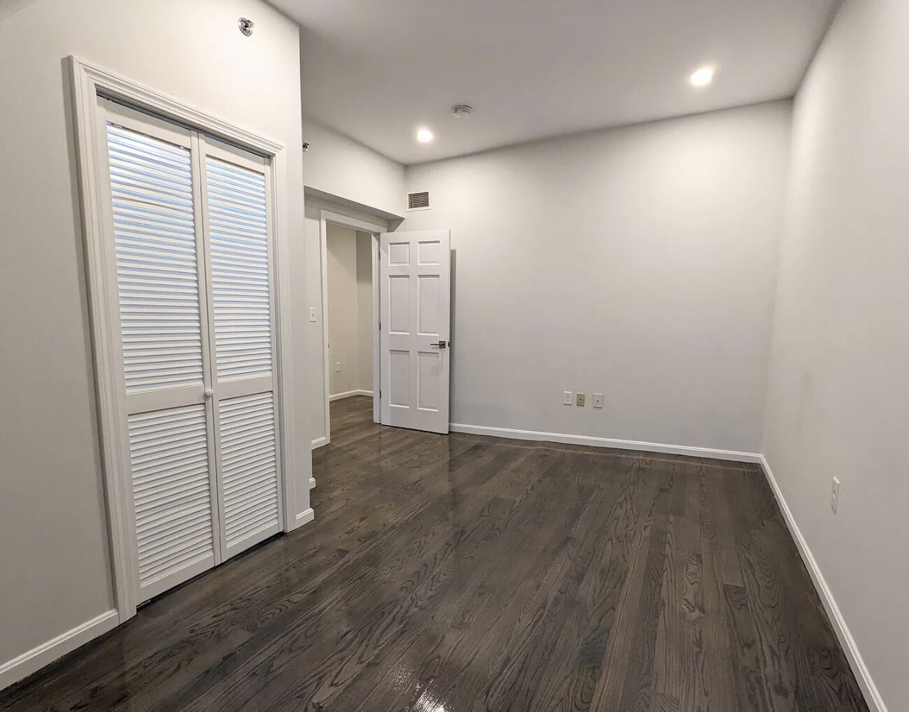 1406 Beacon St, Coolidge Corner