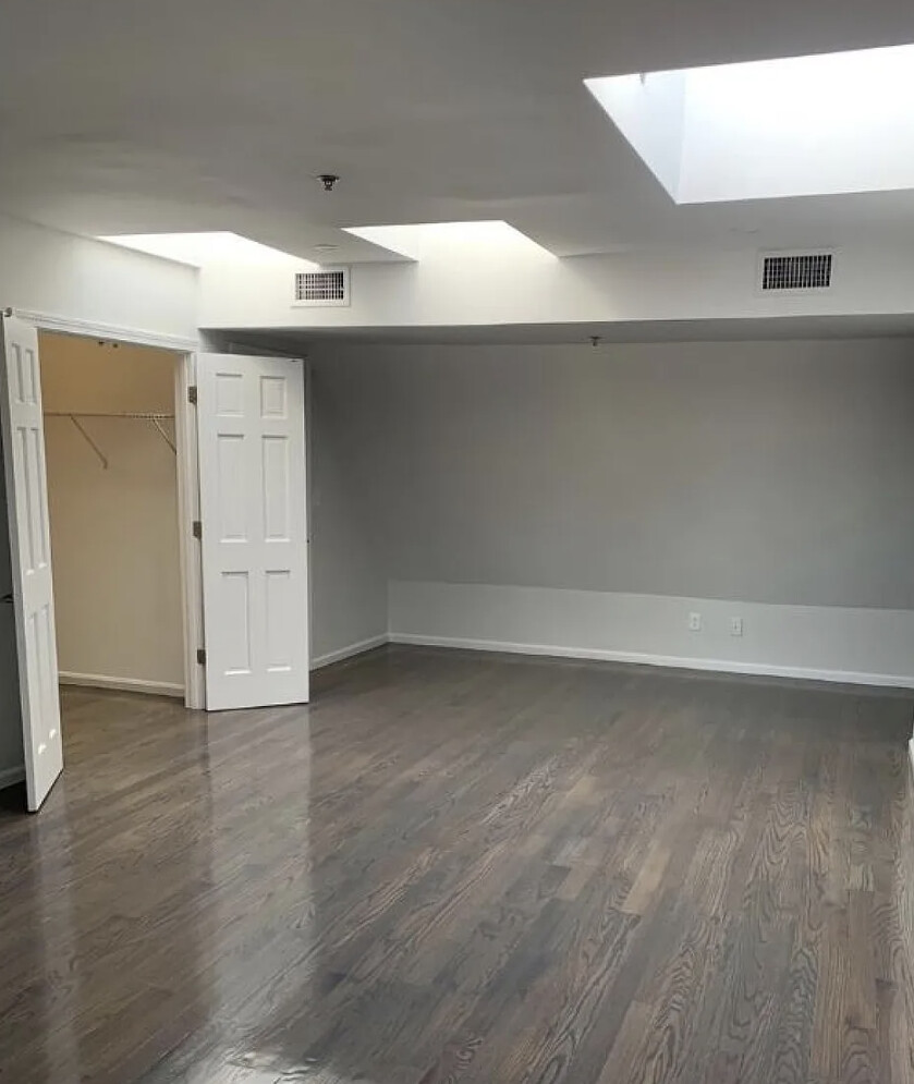 1406 Beacon St, Coolidge Corner