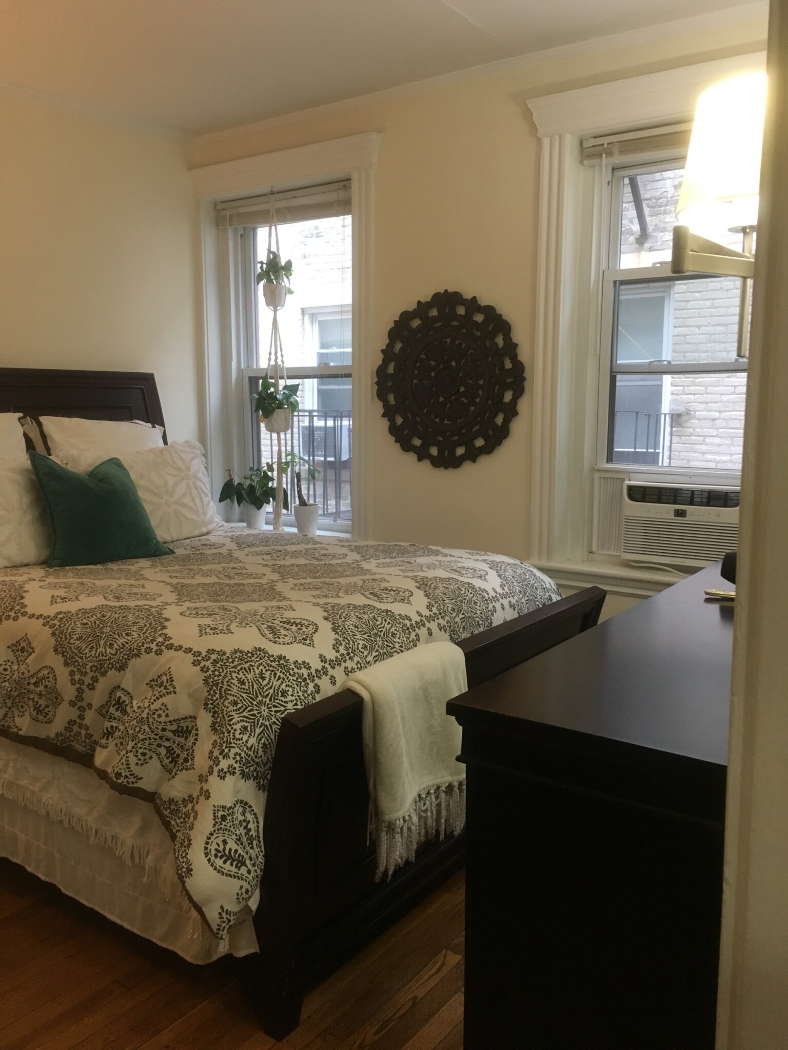 360 Riverway, Mission Hill