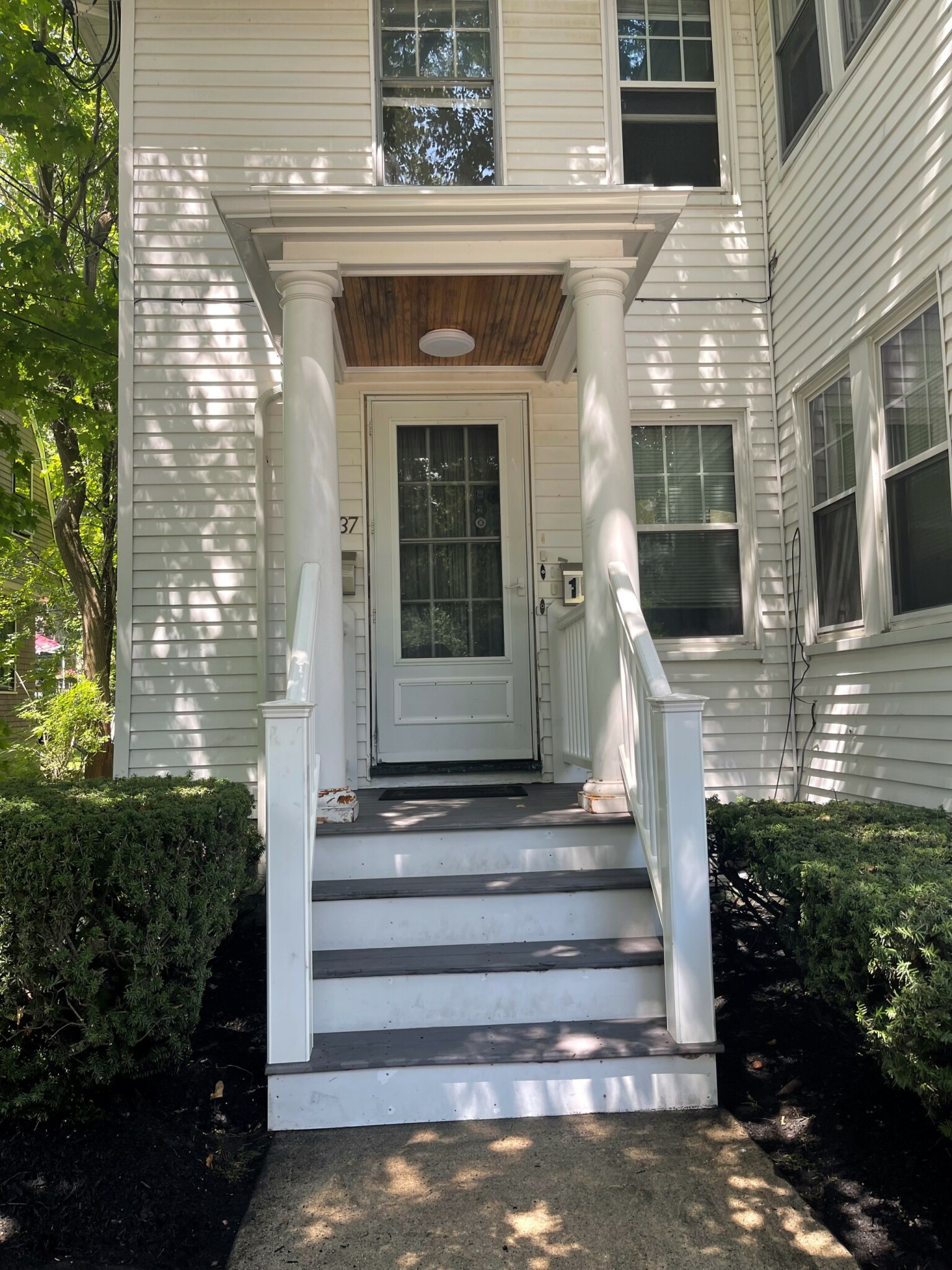 37 Brington Rd, Brookline Village