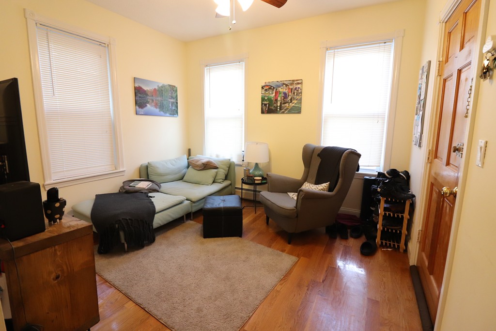 14 Leverett St, Brookline Village