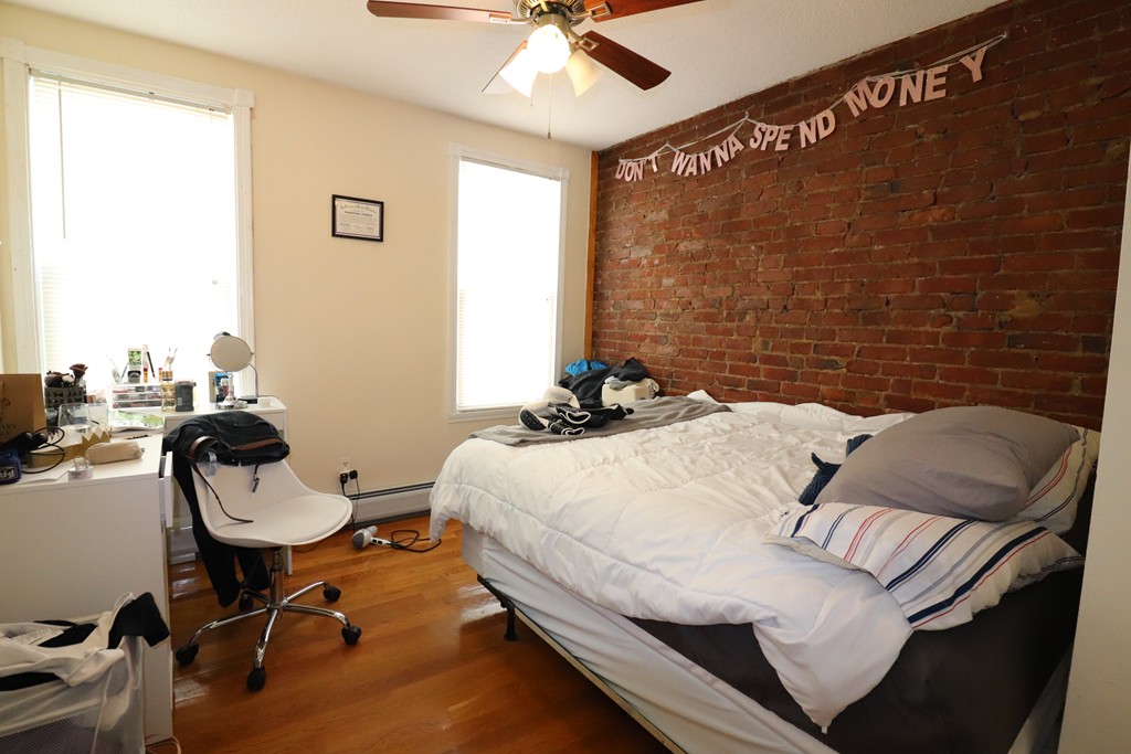 14 Leverett St, Brookline Village