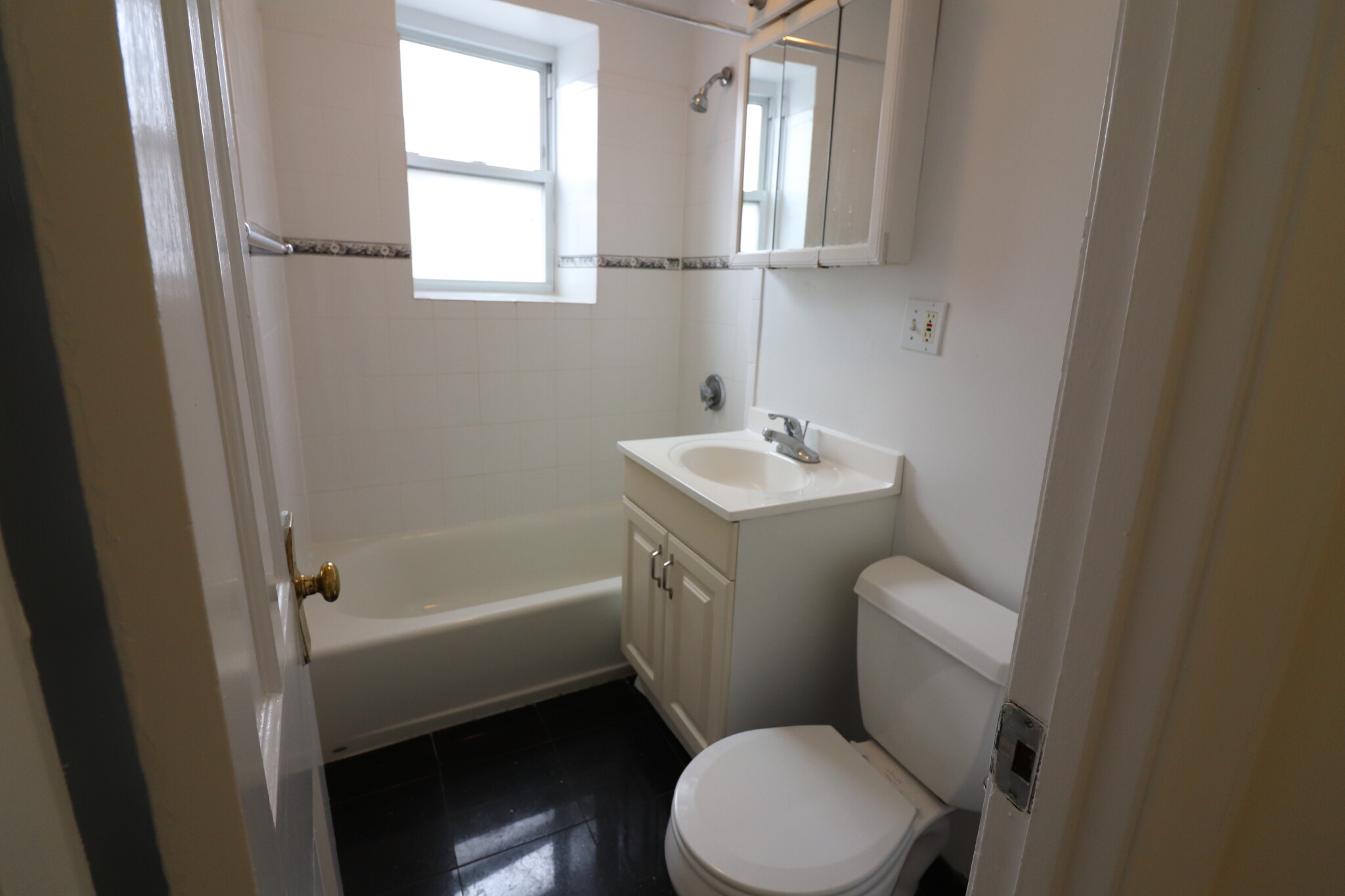 24 Fairbanks St, Coolidge Corner