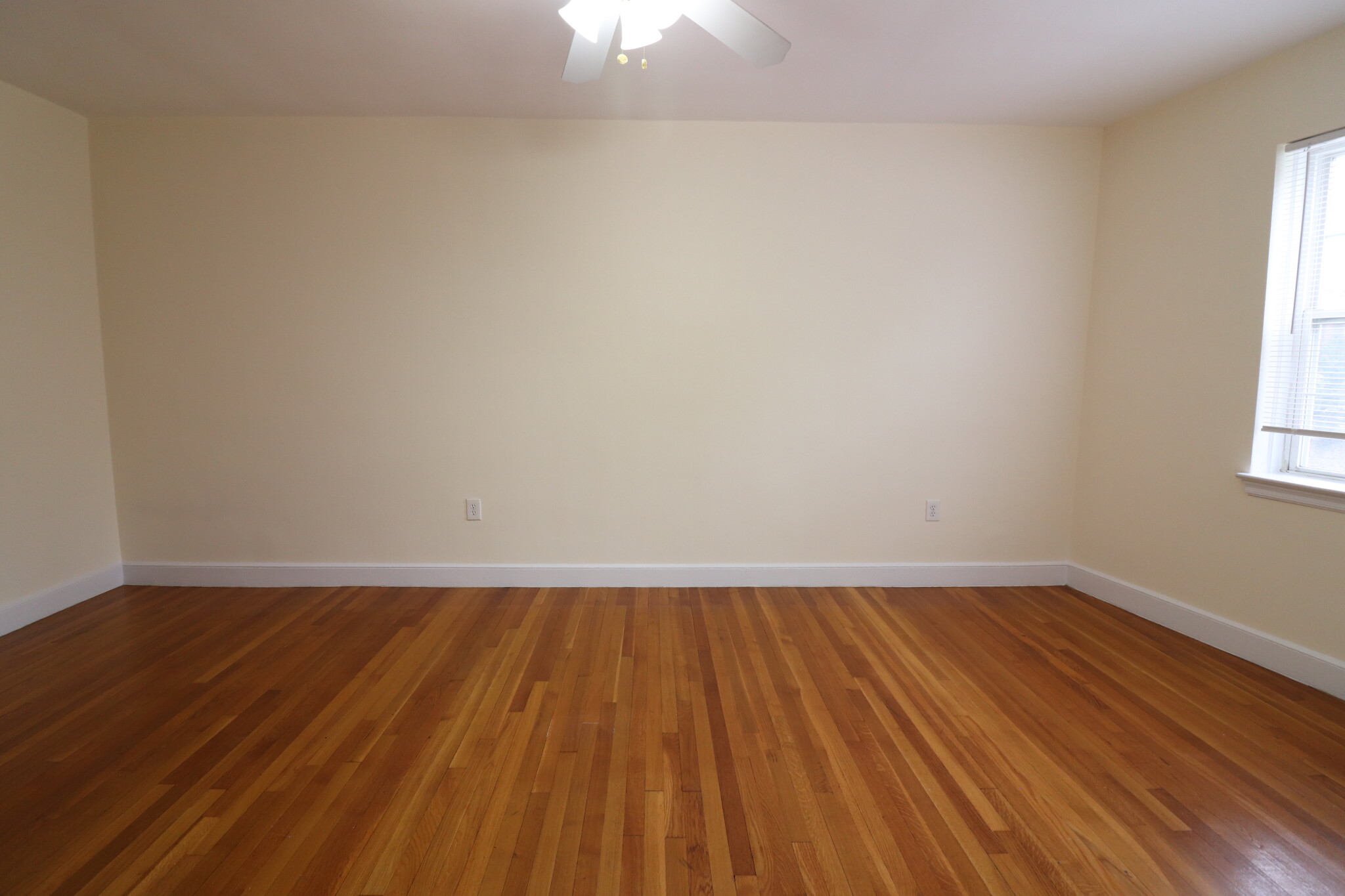 24 Fairbanks St, Coolidge Corner