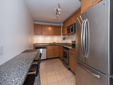 872 Massachusetts Ave, Riverside