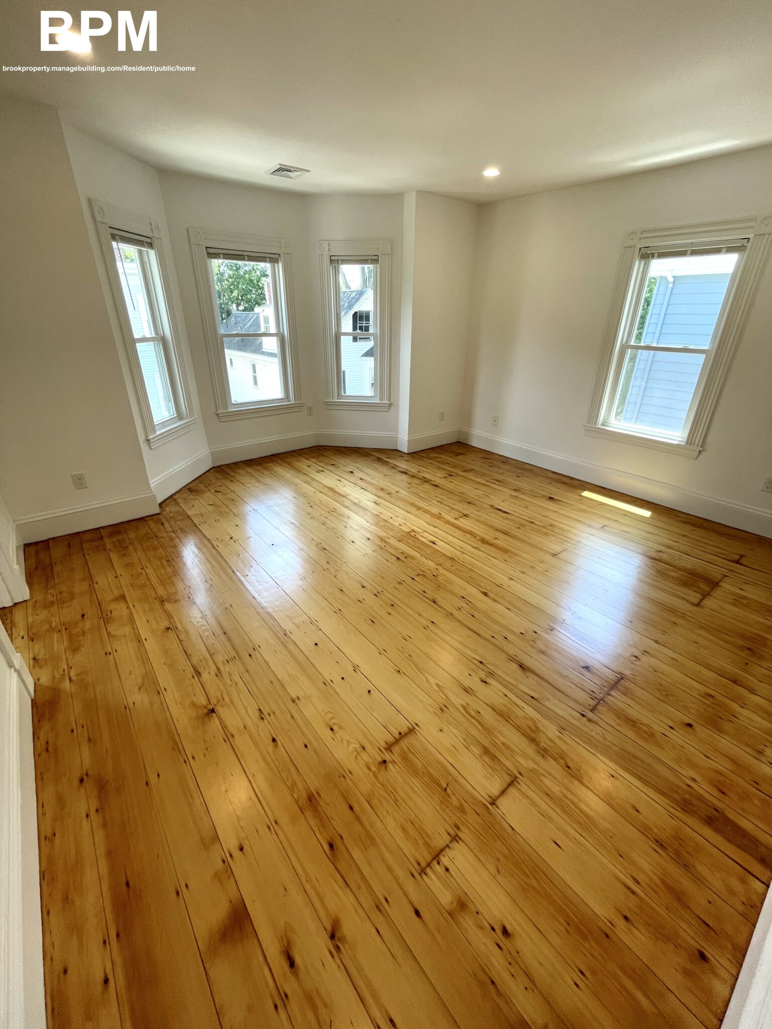 39 Goldsmith St, Jamaica Plain