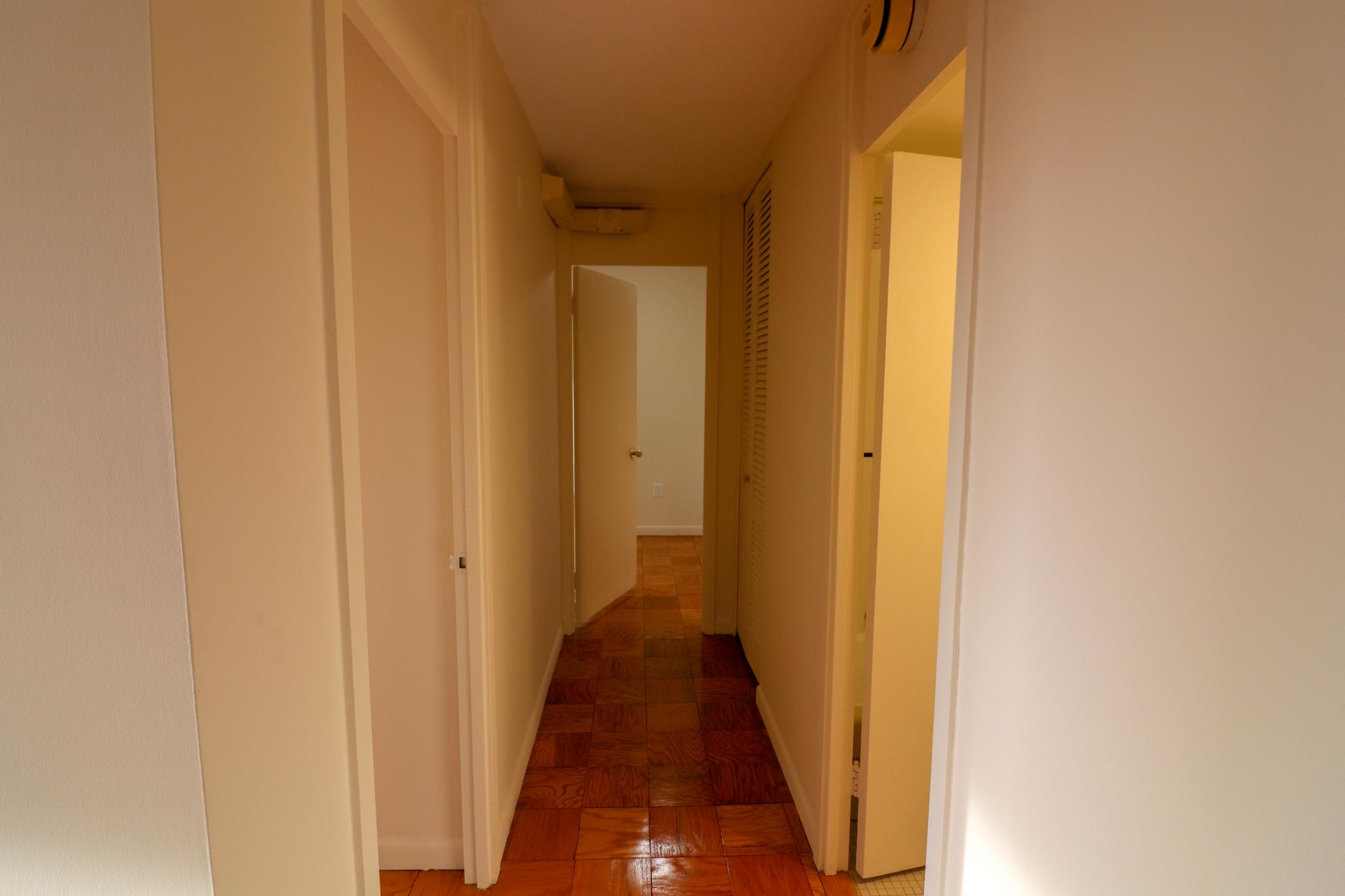 101 Monmouth St, Longwood