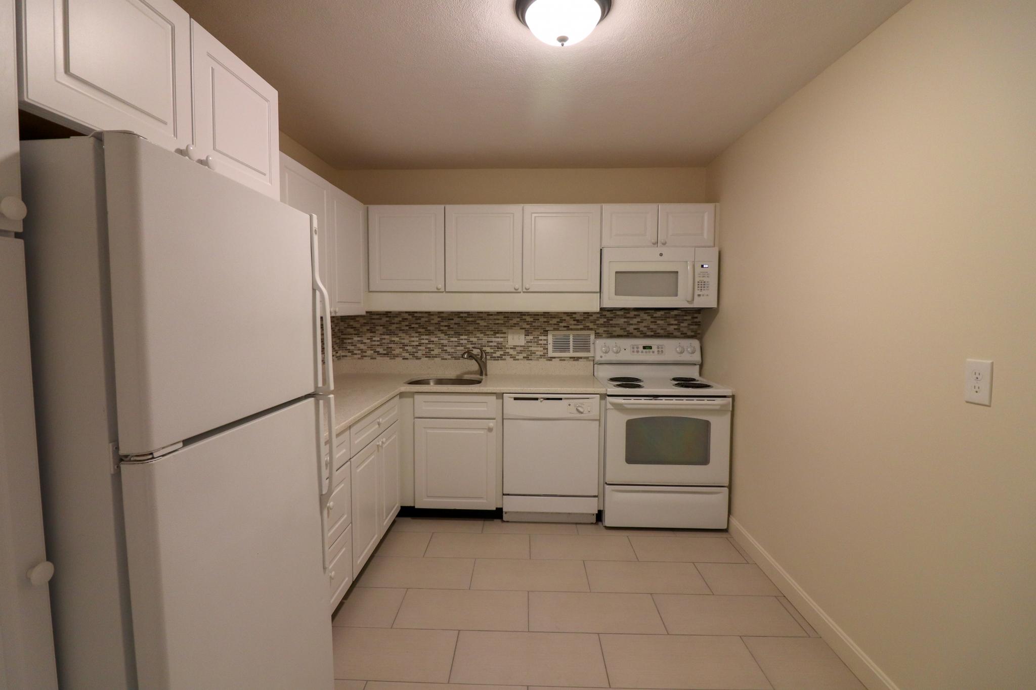 101 Monmouth St, Longwood