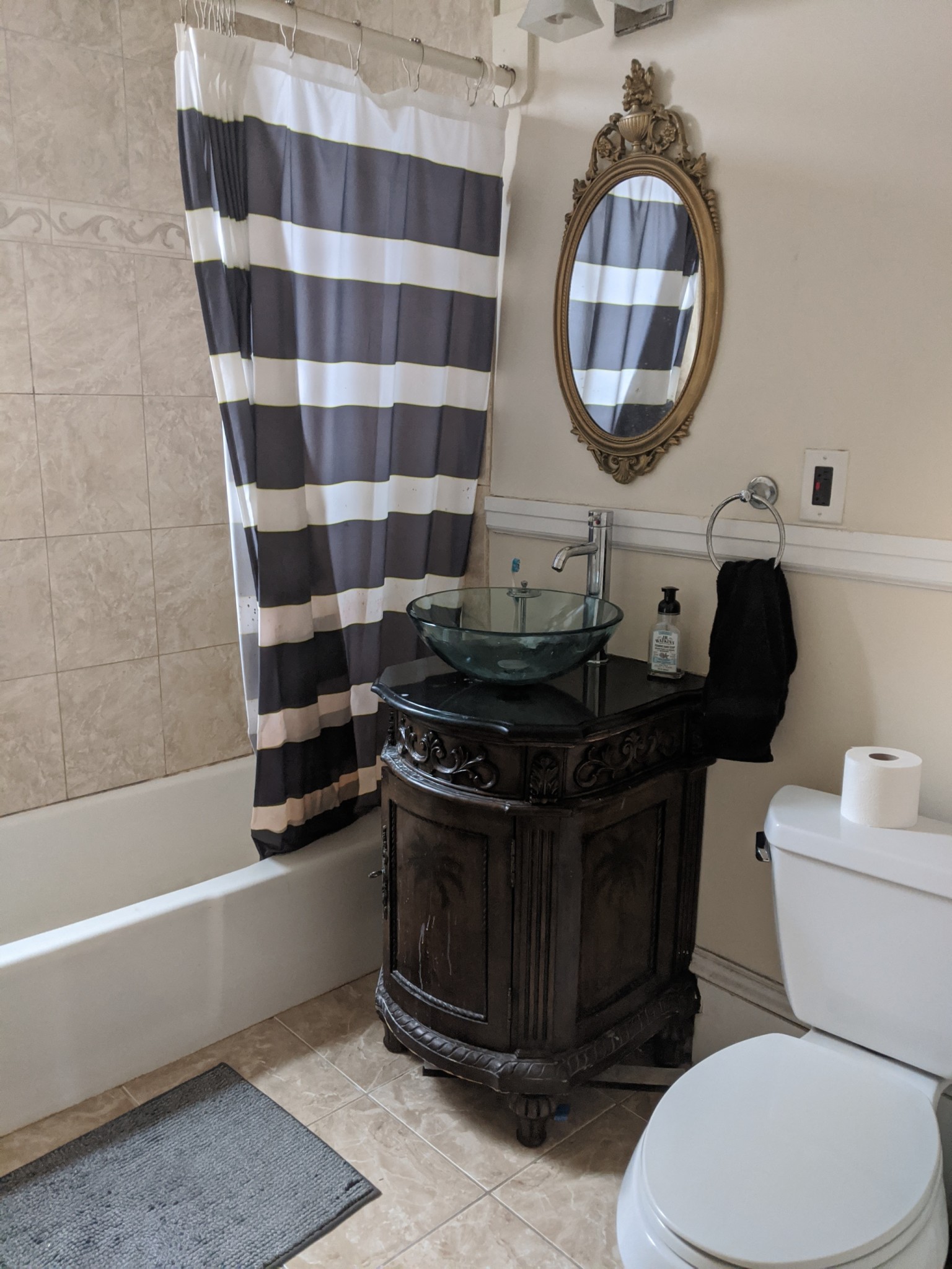 66 Marshal St, Longwood