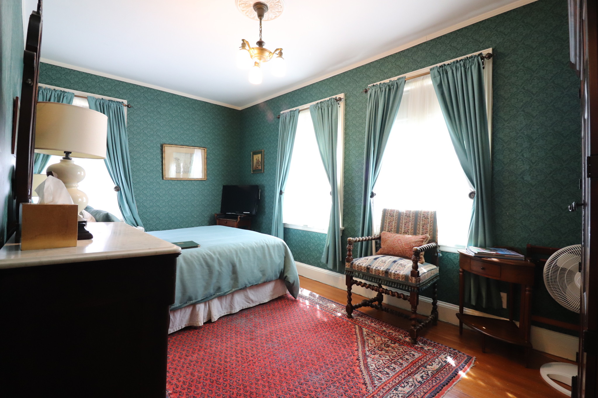 92 Sewall Ave, Coolidge Corner