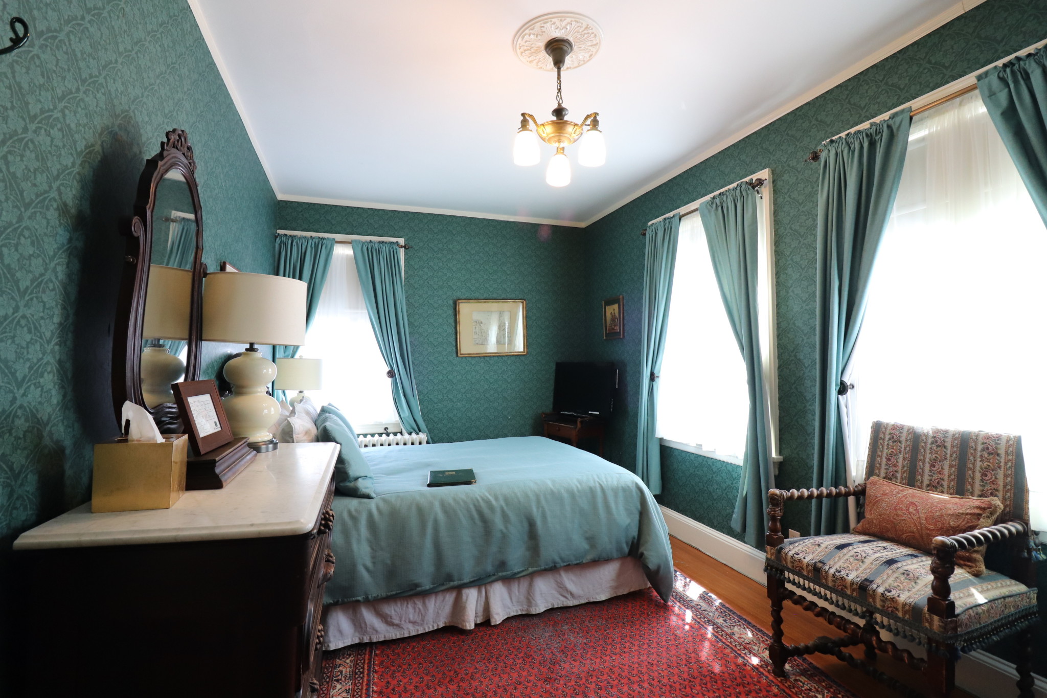 92 Sewall Ave, Coolidge Corner