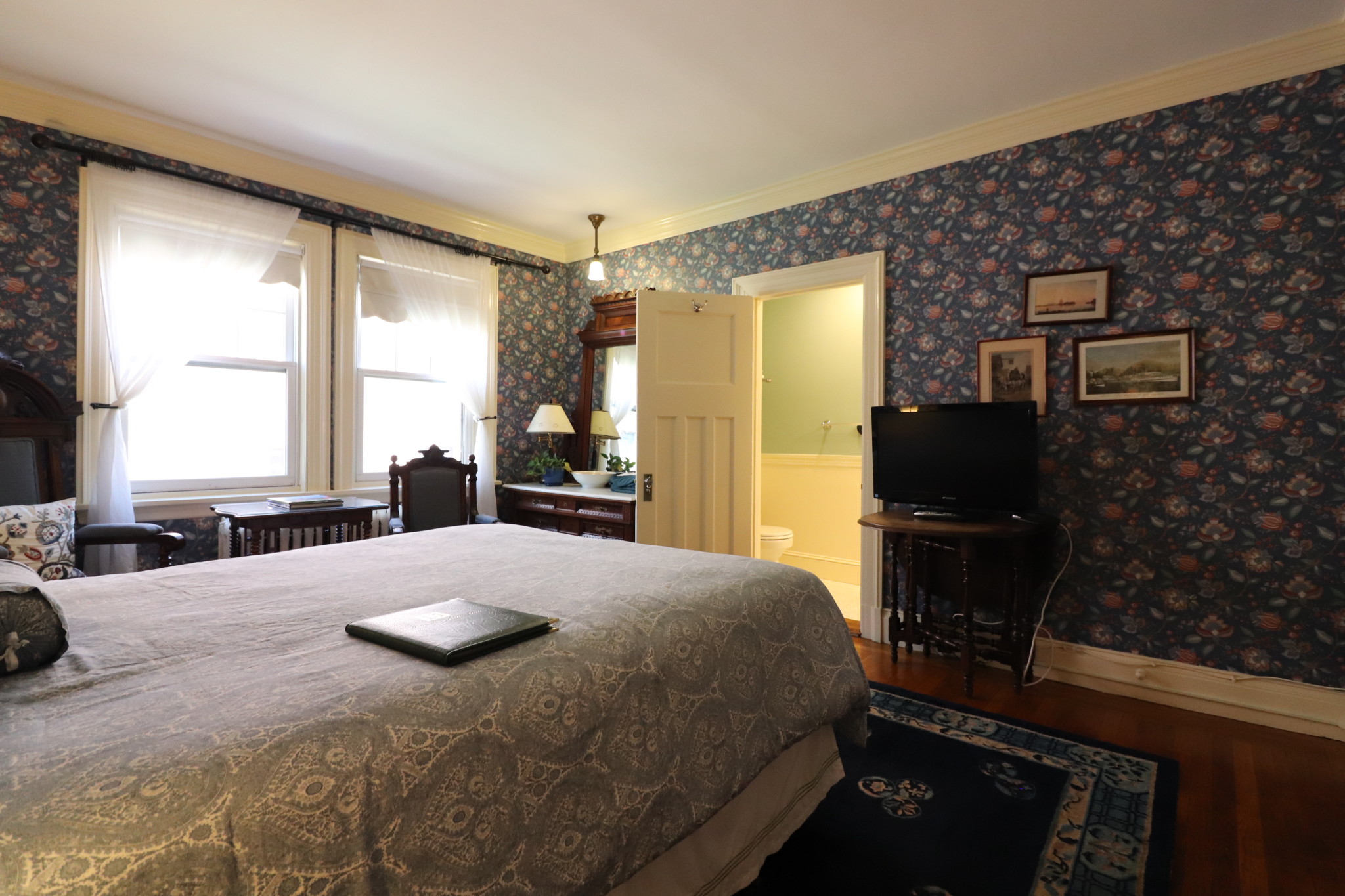 Studio bed, 1 bath apartment for rent at 92 Sewall Ave Unit 9, Longwood — photo 6 of 7