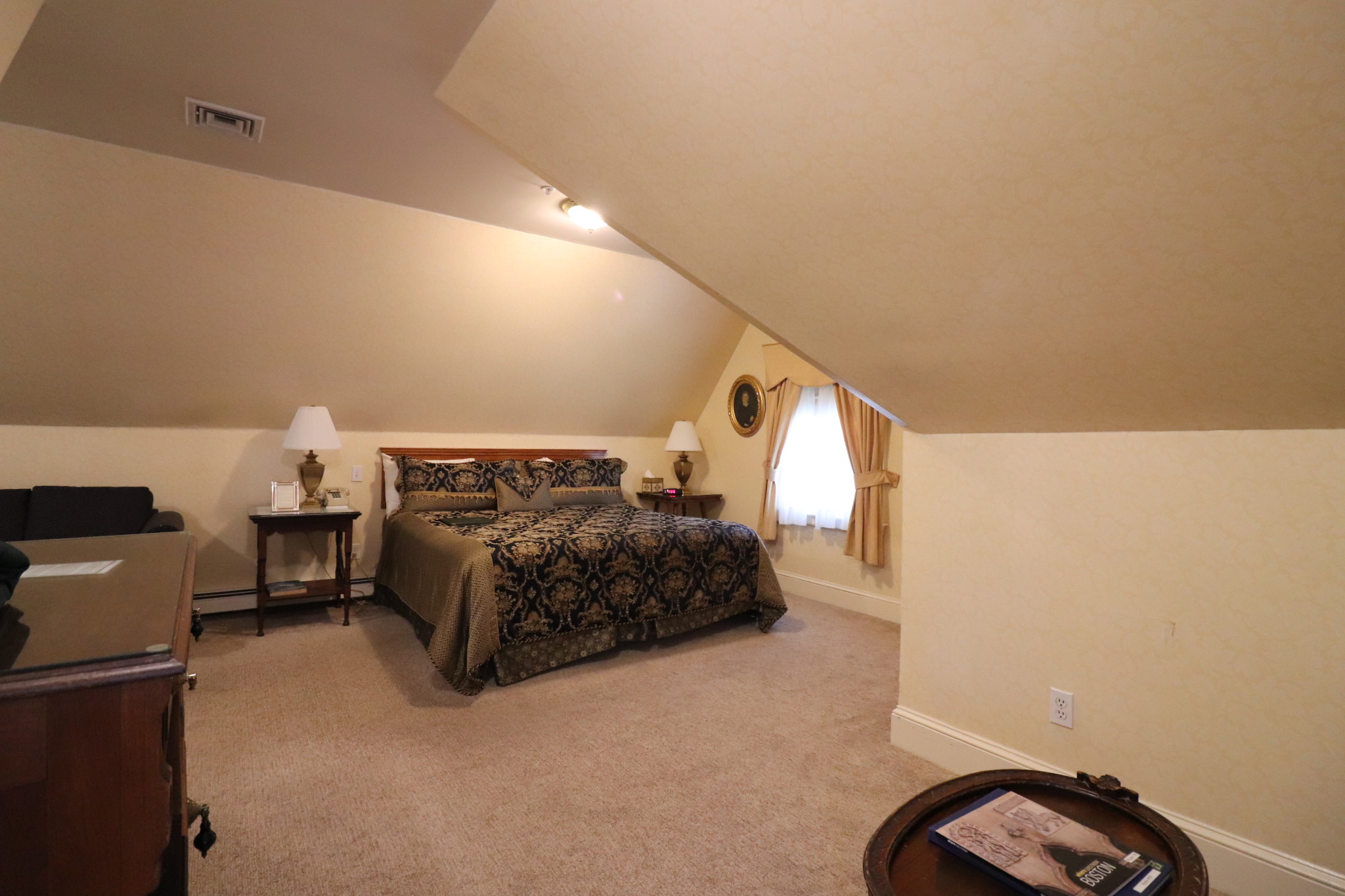 92 Sewall Ave, Longwood