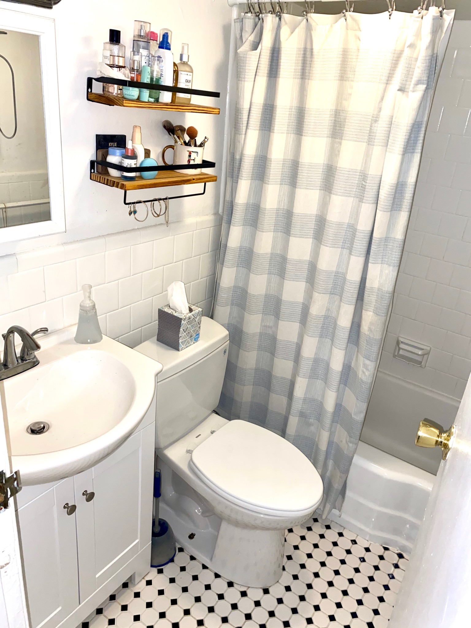 120 Babcock St, Longwood