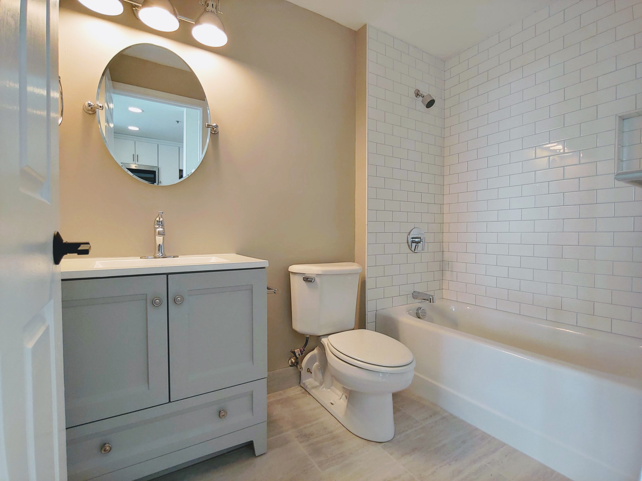 Studio bed, 1 bath apartment for rent at 350 Revere Beach Blvd Unit 6R, Revere — photo 8 of 12