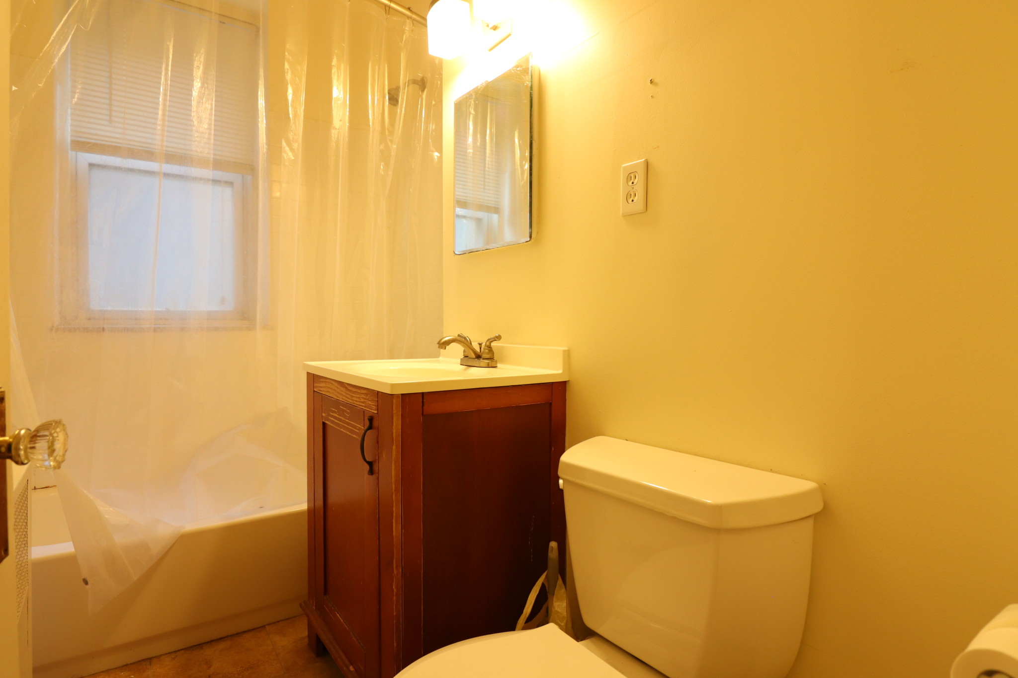 1569 Beacon St, Washington Square