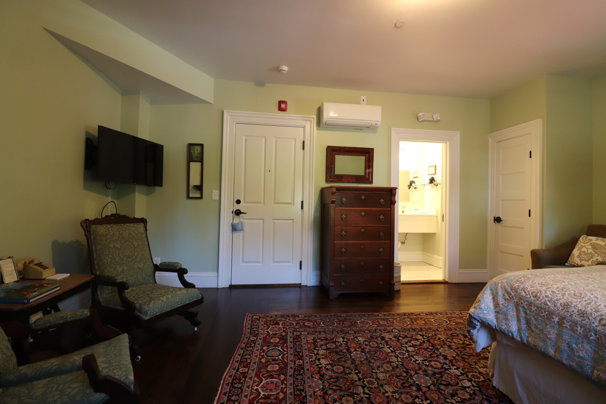 143 Saint Paul St, Coolidge Corner