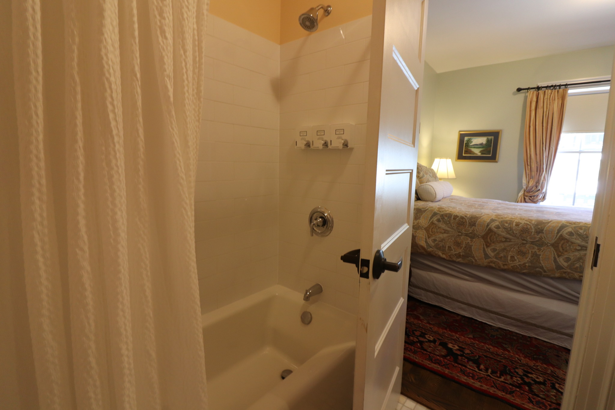 Studio bed, 1 bath apartment for rent at 143 Saint Paul St Unit 15, Brookline — photo 2 of 8