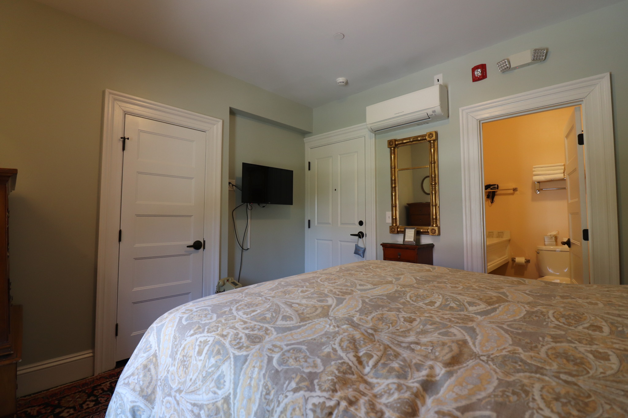 Studio bed, 1 bath apartment for rent at 143 Saint Paul St Unit 15, Brookline — photo 7 of 8