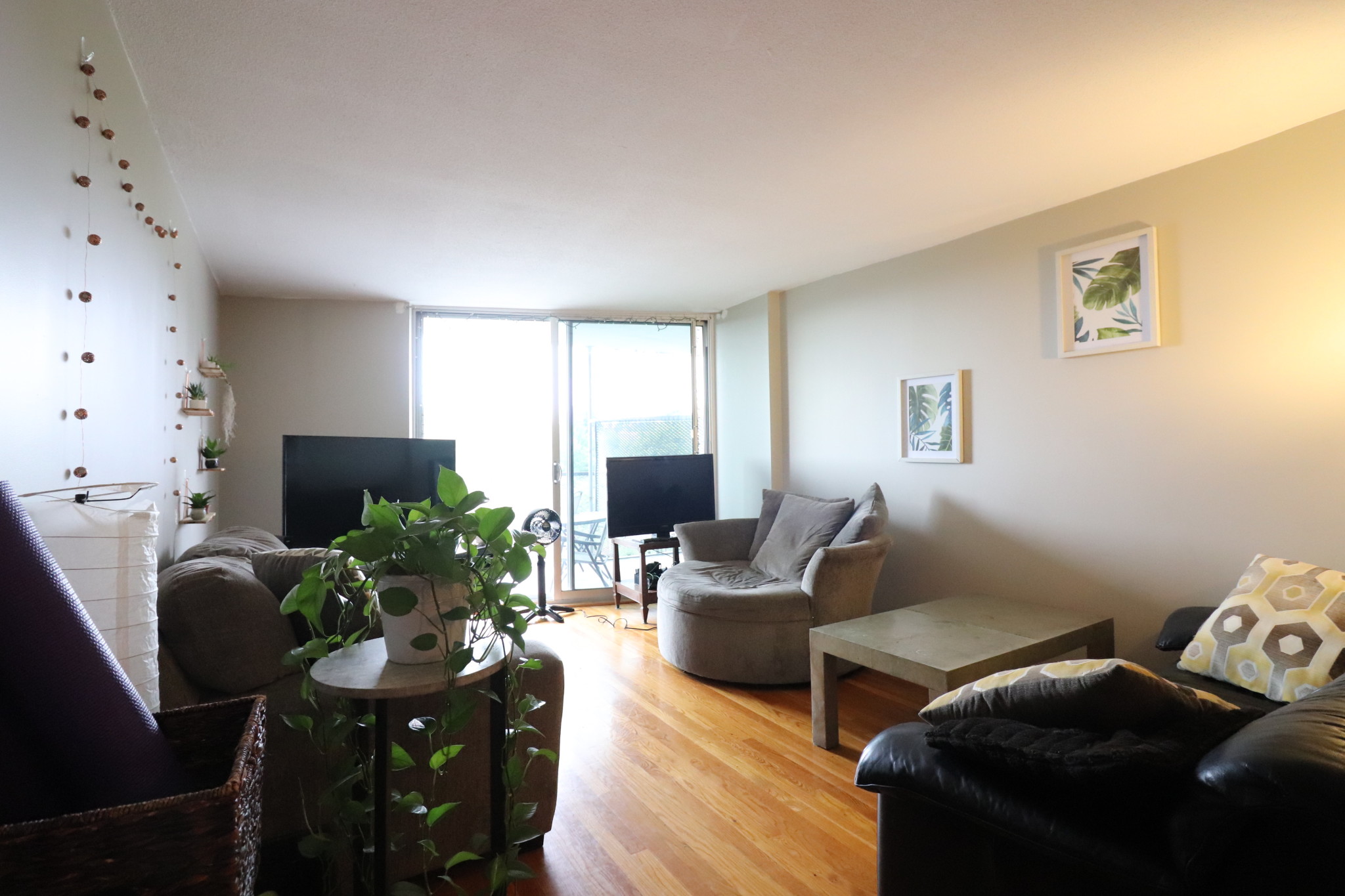 19 Winchester St, Coolidge Corner