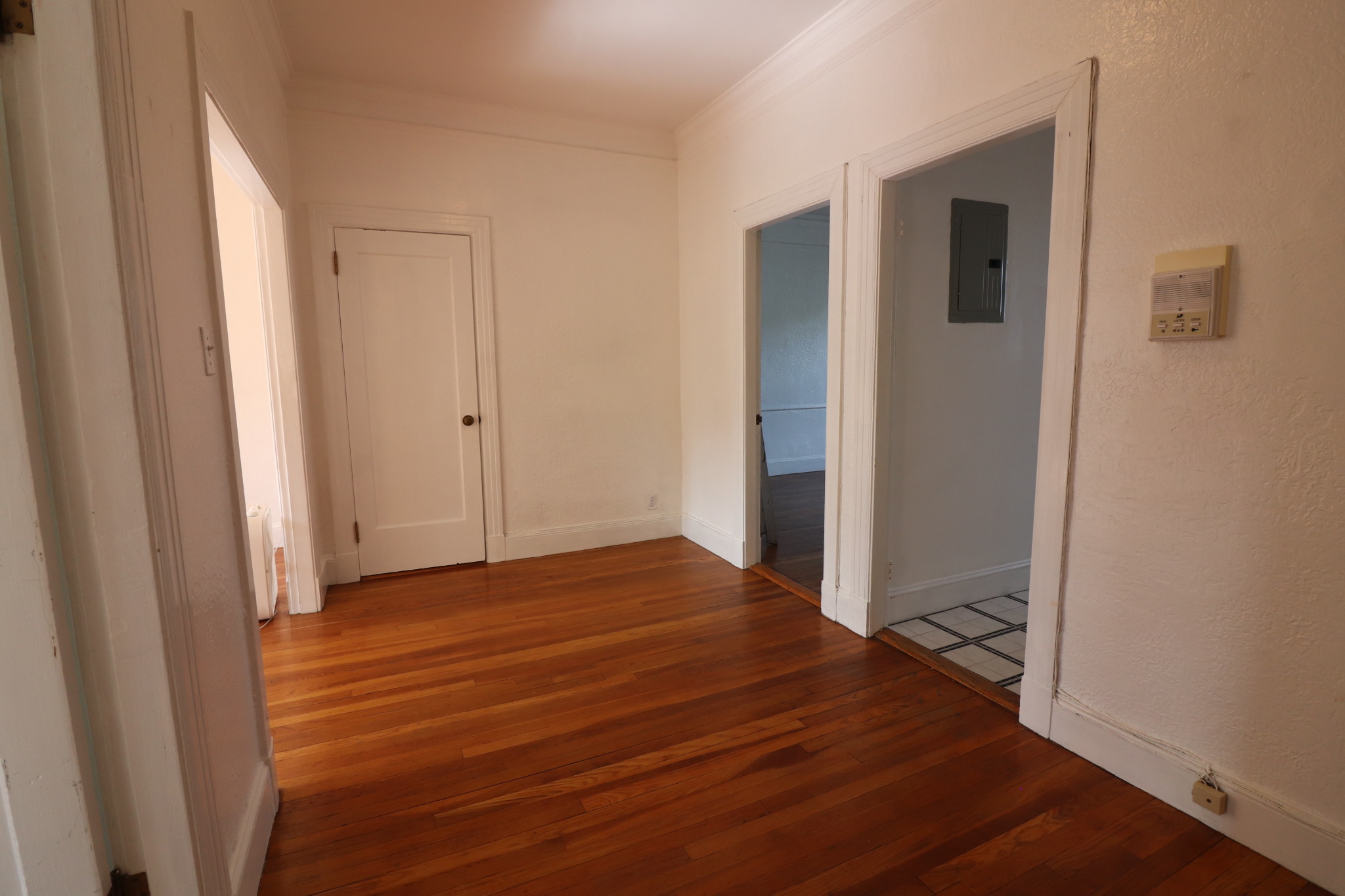 2 bed, 1 bath apartment for rent at 57 Manchester Unit 3, Brookline — photo 3 of 19