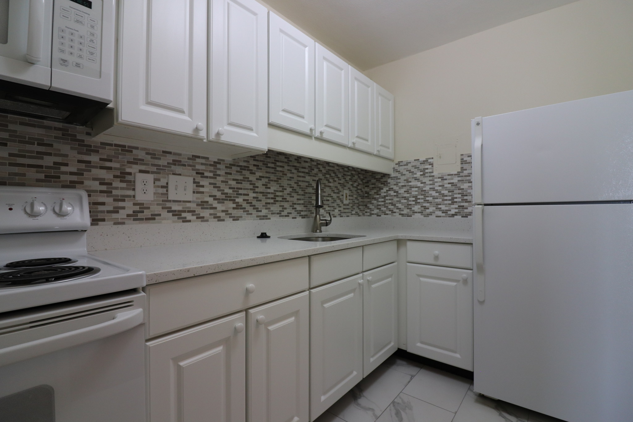 Studio bed, 1 bath apartment for rent at 101 Monmouth St Unit 205, Longwood — photo 7 of 15