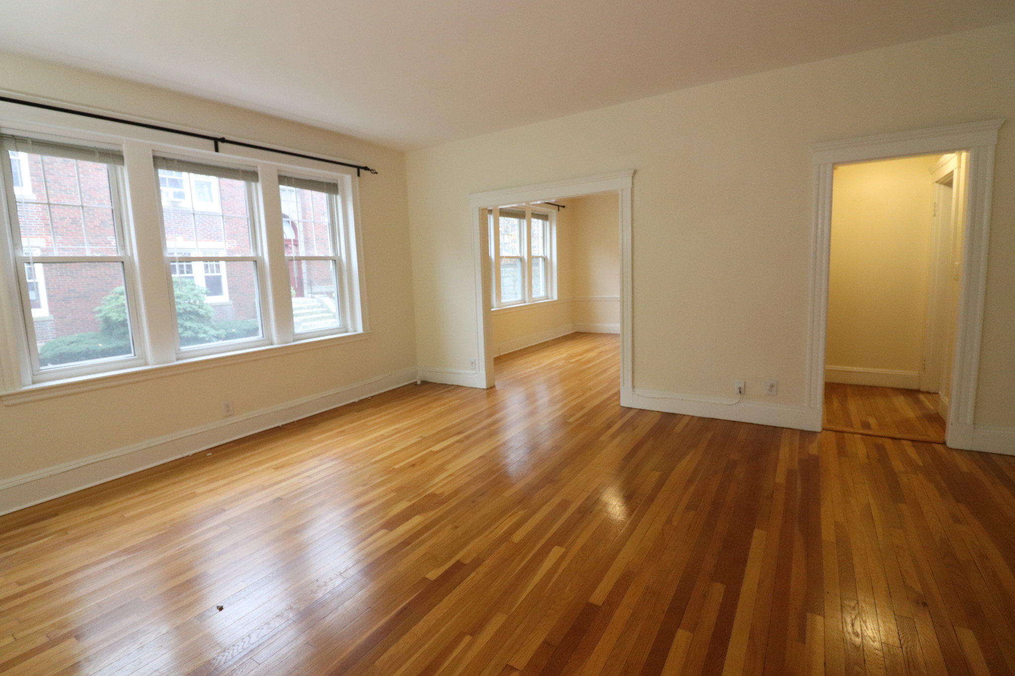 42 Saint Paul St, Longwood