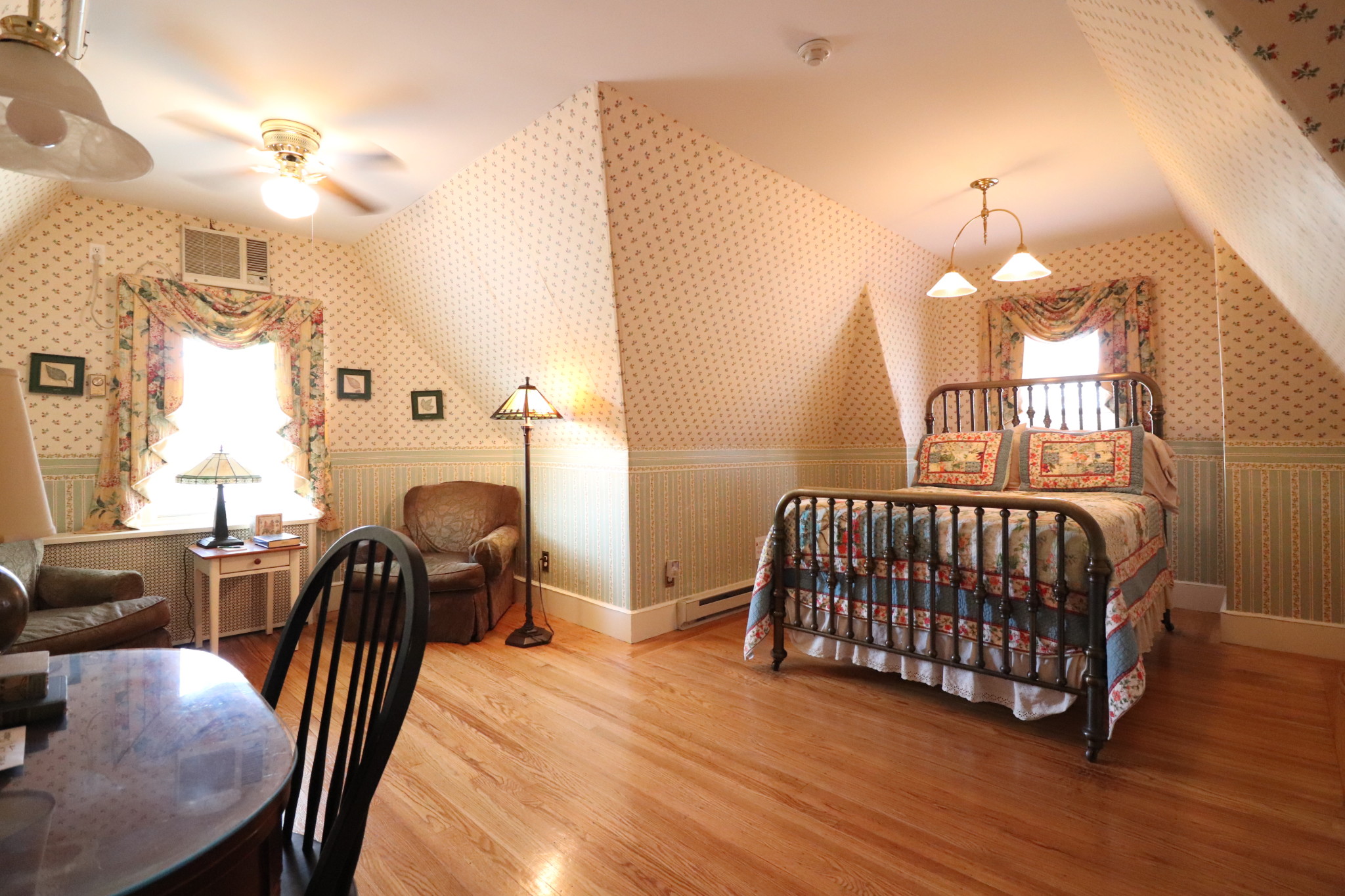 83 Longwood Ave, Longwood