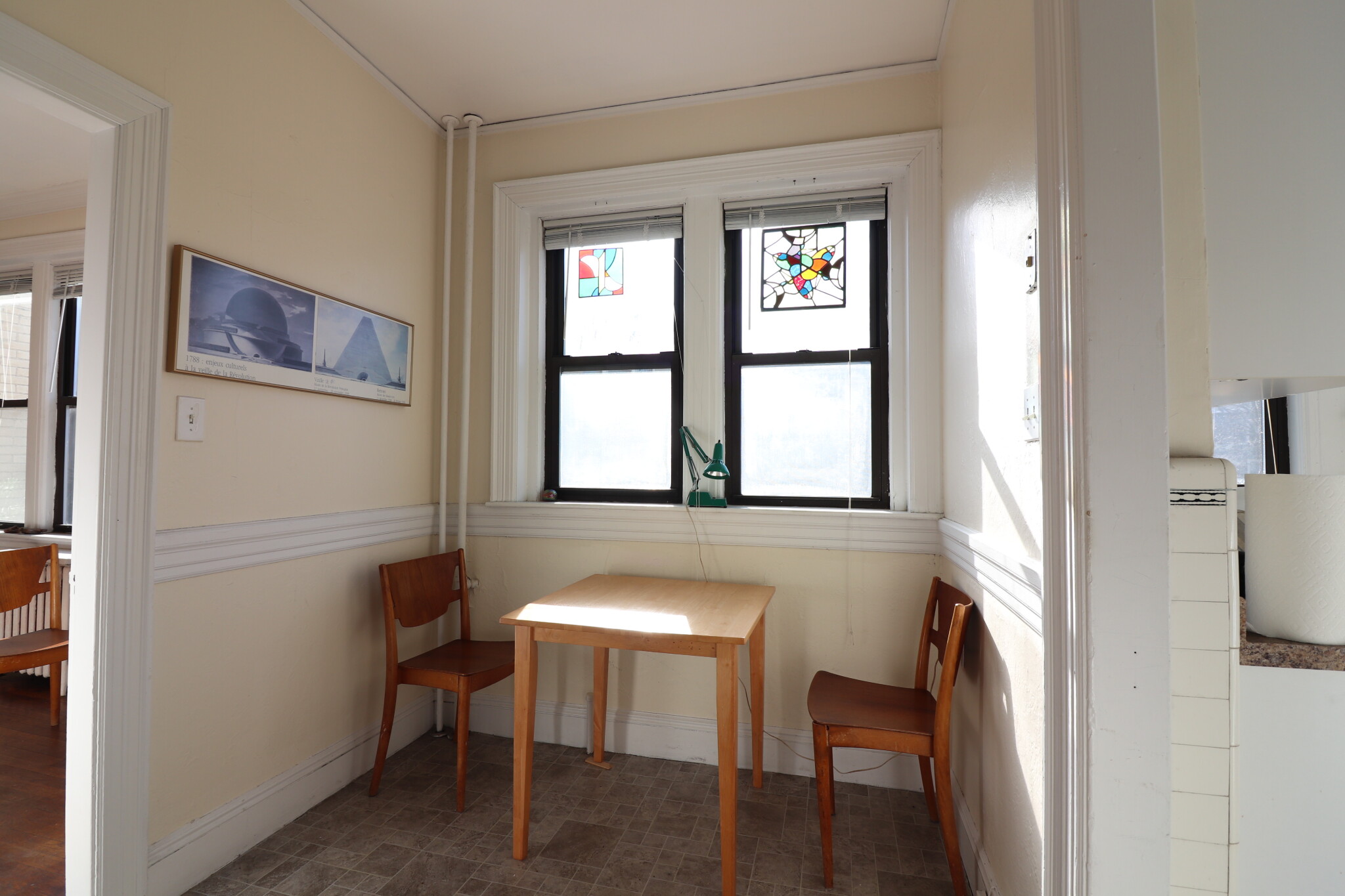 2 bed, 1 bath apartment for rent at 32 Park St Unit 3, Coolidge Corner — photo 2 of 23