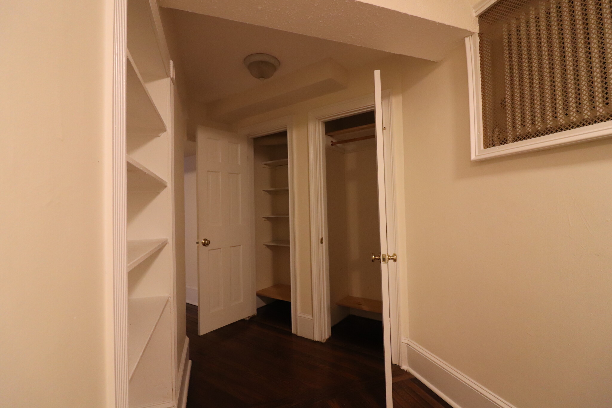 1965 Commonwealth Ave, Brighton