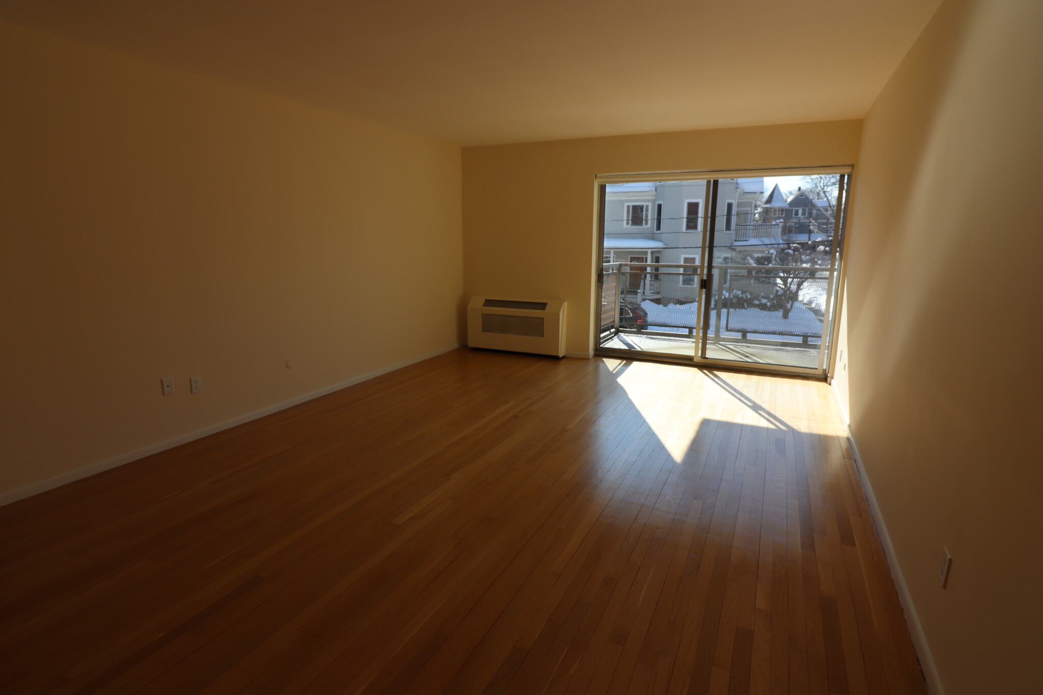 2 bed, 1 bath apartment for rent at 36 Vernon St Unit 313, Coolidge Corner — photo 3 of 16