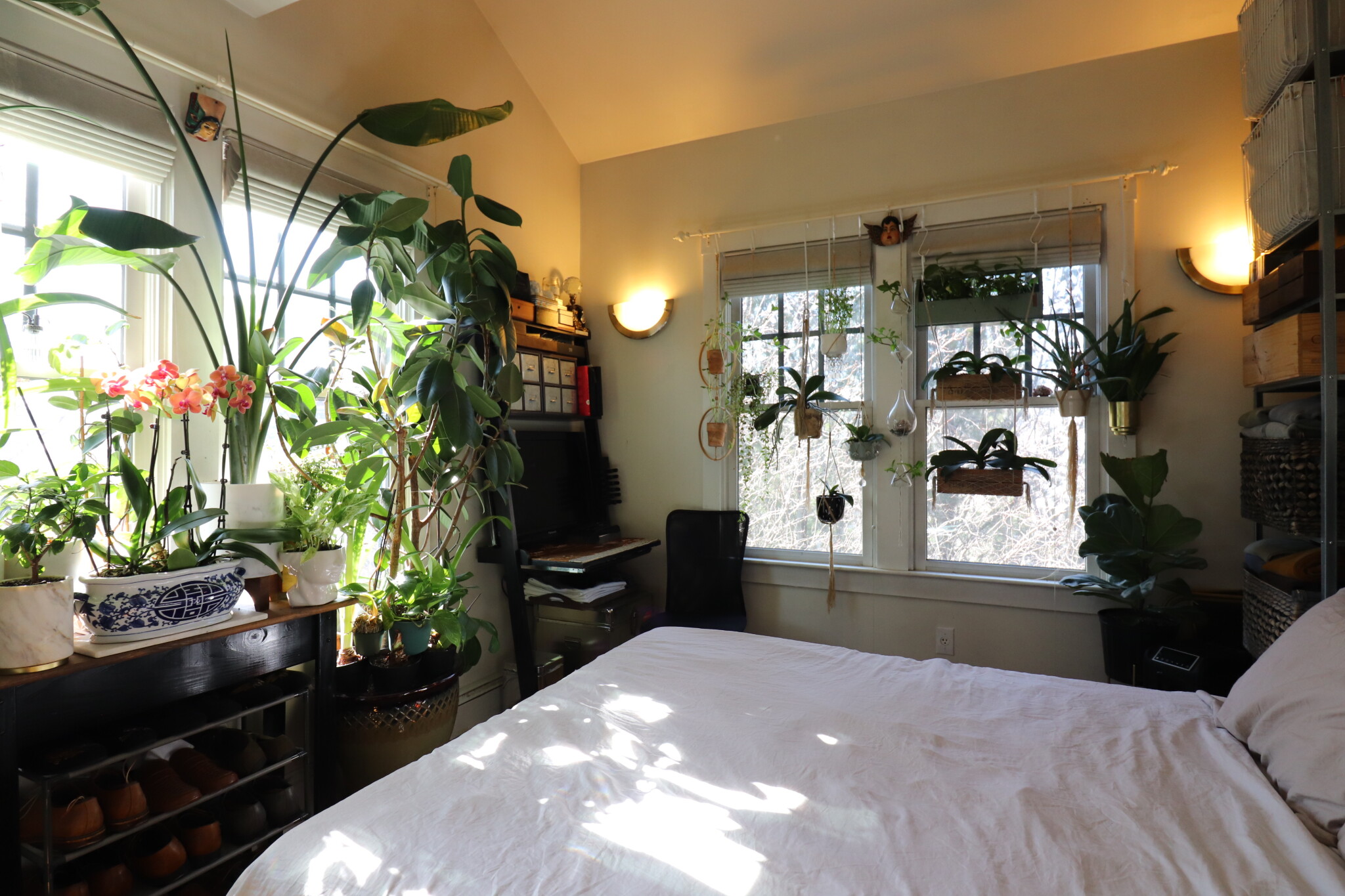 3 bed, 1 bath apartment for rent at 411 Norfolk St Unit 2F, Somerville — photo 8 of 23