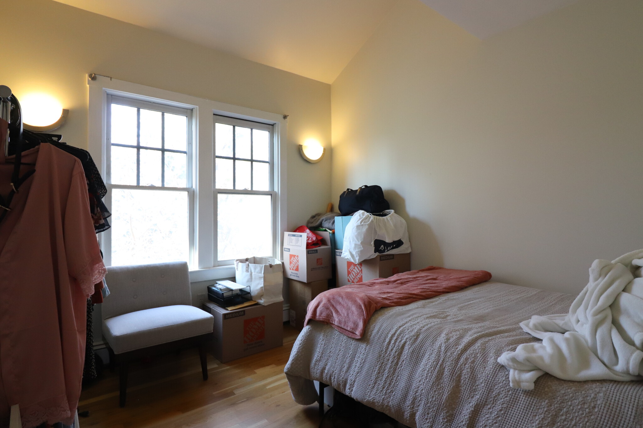 3 bed, 1 bath apartment for rent at 411 Norfolk St Unit 2F, Somerville — photo 10 of 23