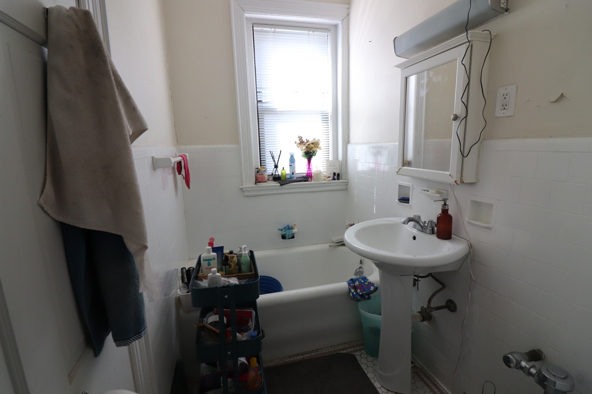 2 bed, 1 bath apartment for rent at 36 Park St Unit 3, Coolidge Corner — photo 8 of 17