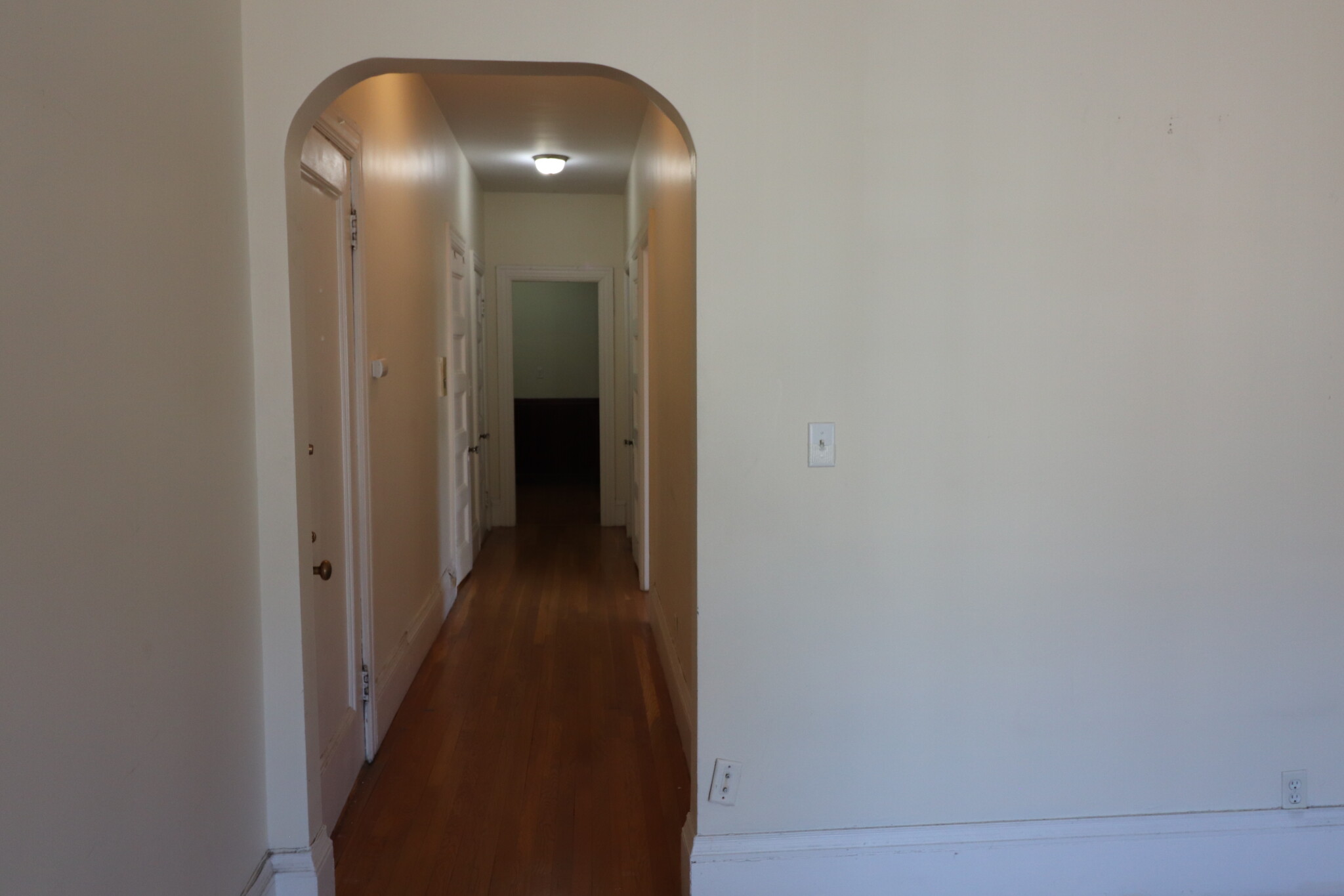 1569 Beacon St, Washington Square