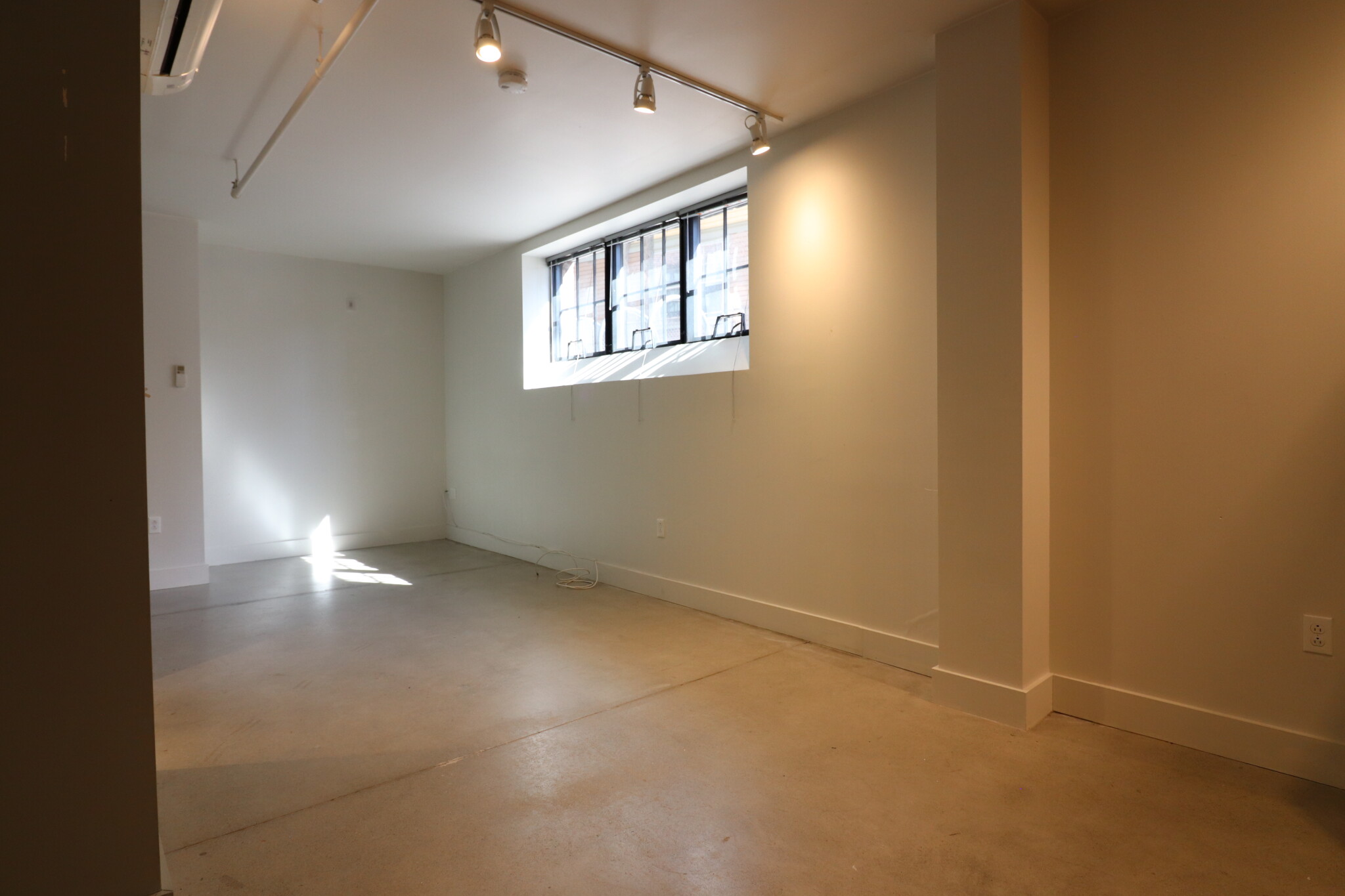 20 Sunnyside St, Jamaica Plain