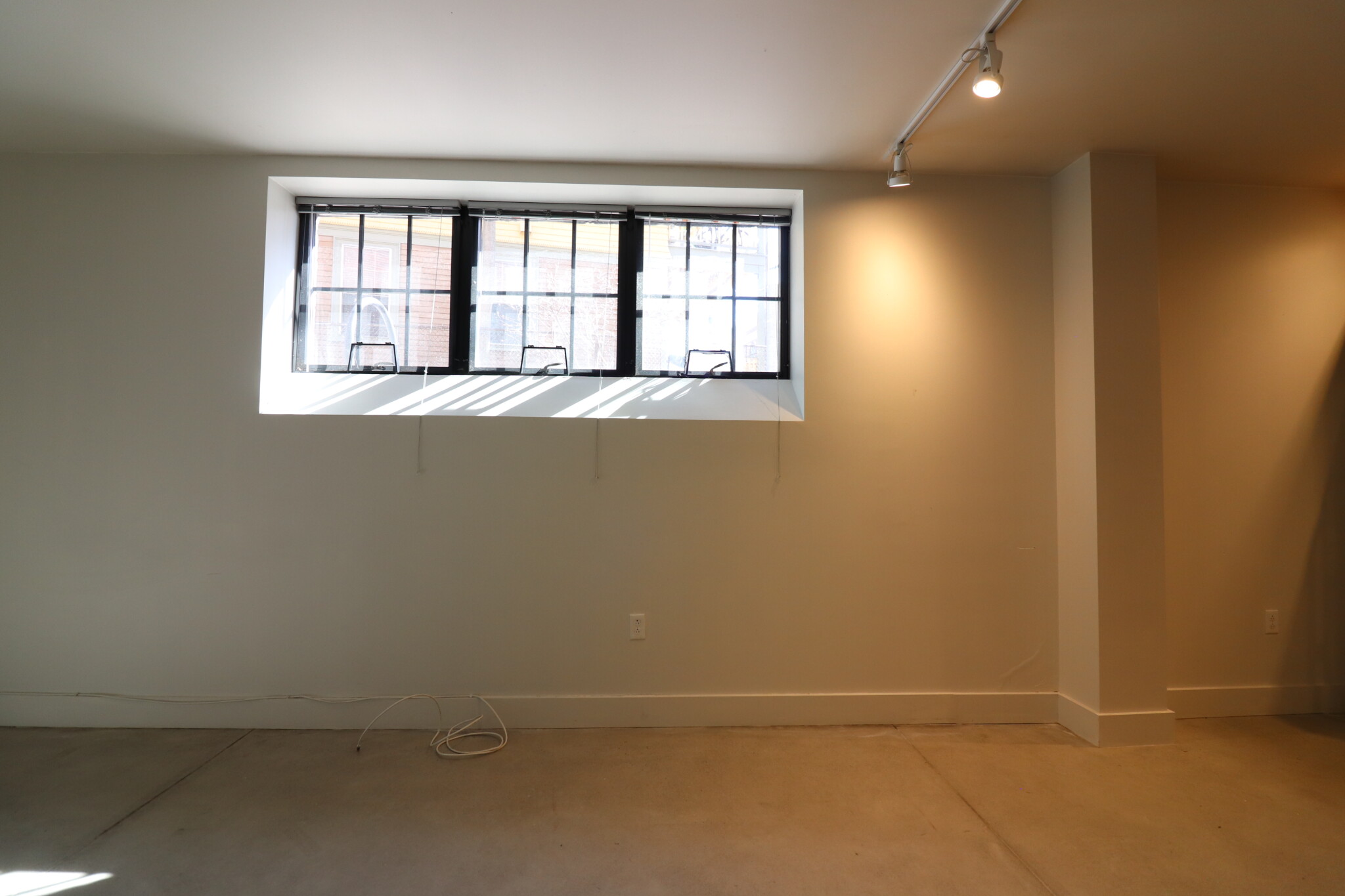 20 Sunnyside St, Jamaica Plain