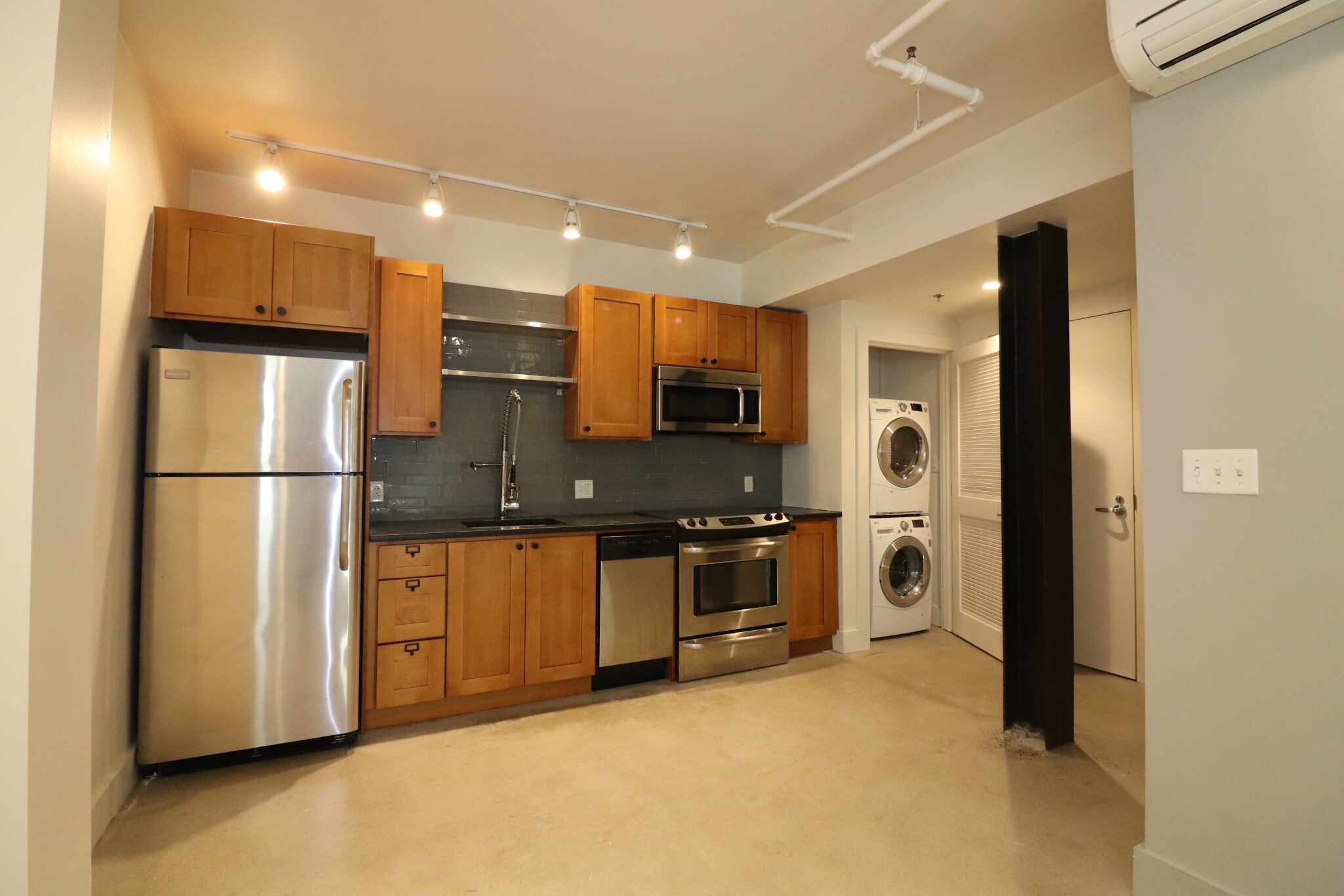 20 Sunnyside St, Jamaica Plain