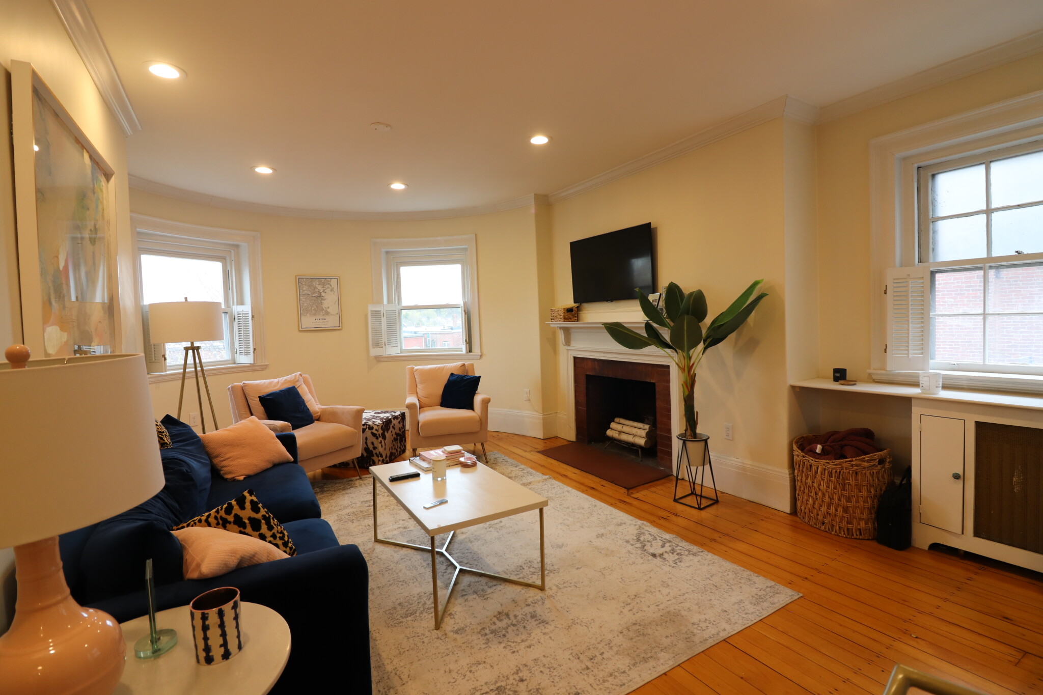 3 bed, 1 bath apartment for rent at 45 Garrison Rd Unit 3, Brookline