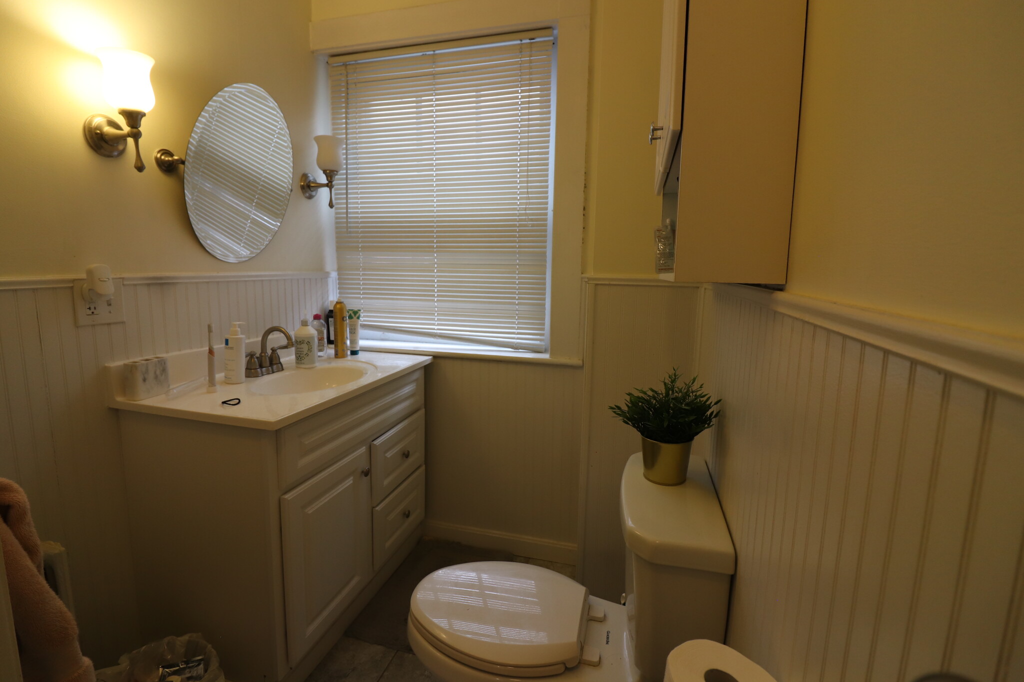 3 bed, 1 bath apartment for rent at 45 Garrison Rd Unit 3, Brookline — photo 8 of 16
