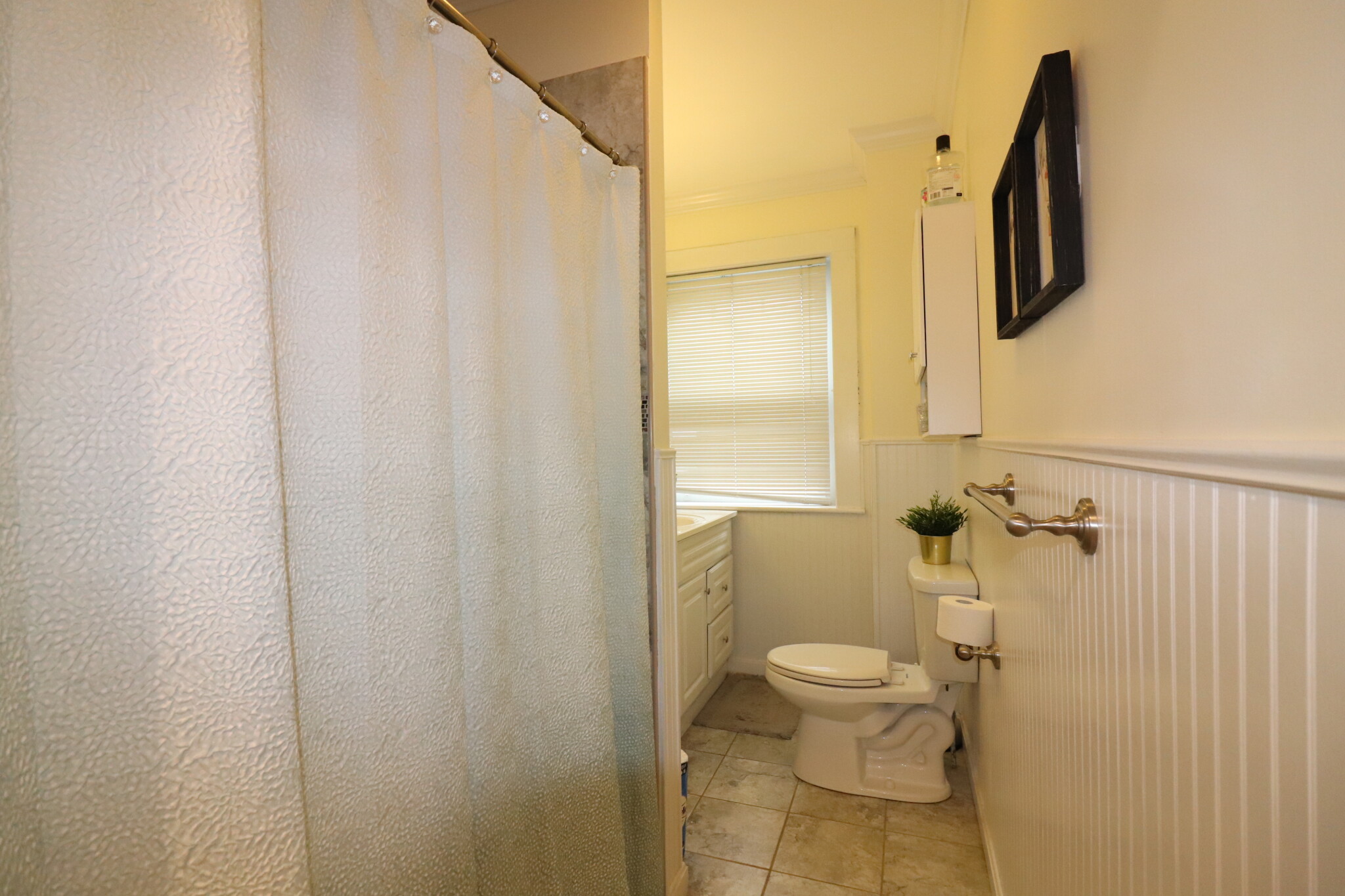 3 bed, 1 bath apartment for rent at 45 Garrison Rd Unit 3, Brookline — photo 7 of 16